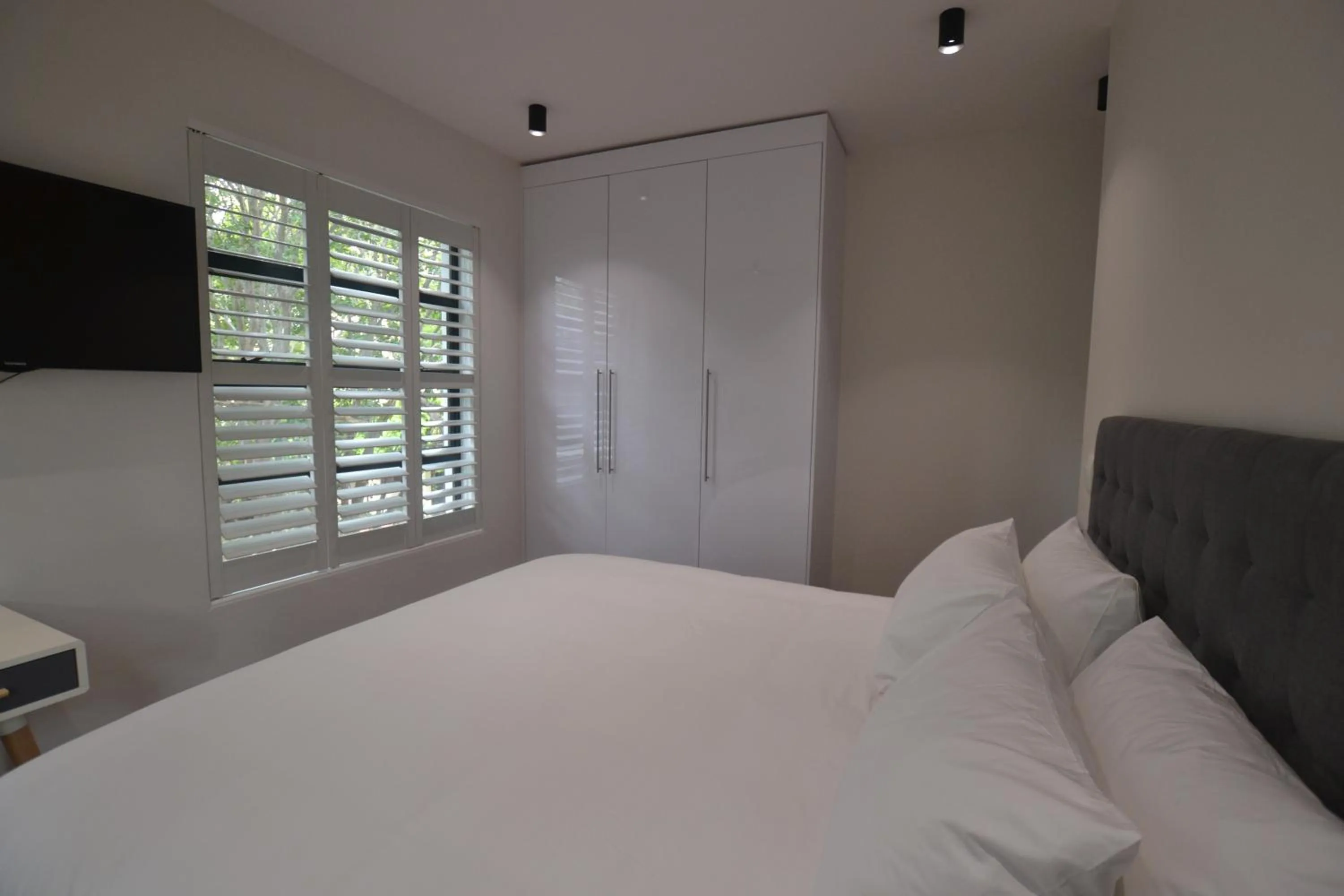 TV and multimedia, Bed in Just Joey Lodge