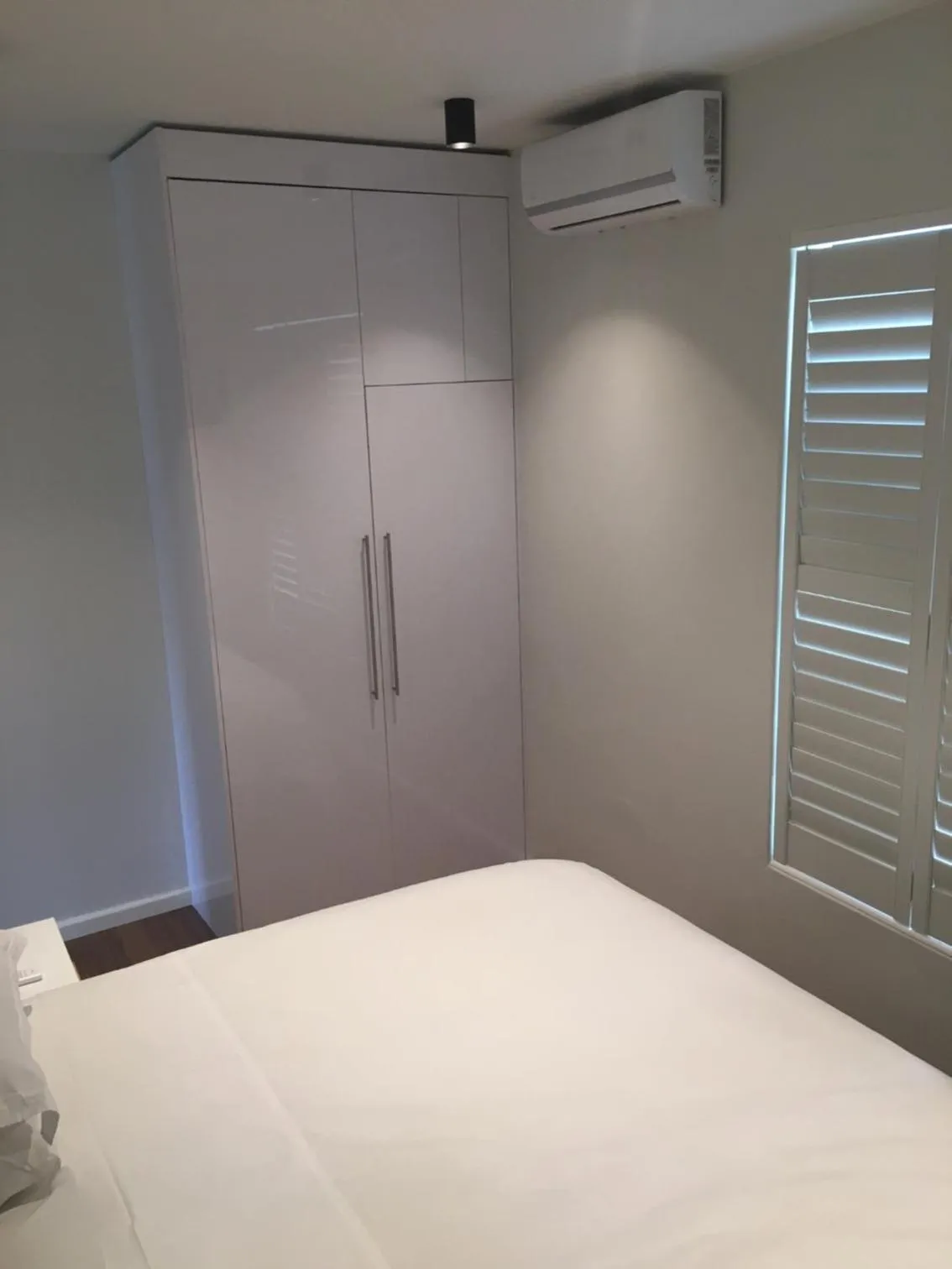 wardrobe, Bed in Just Joey Lodge