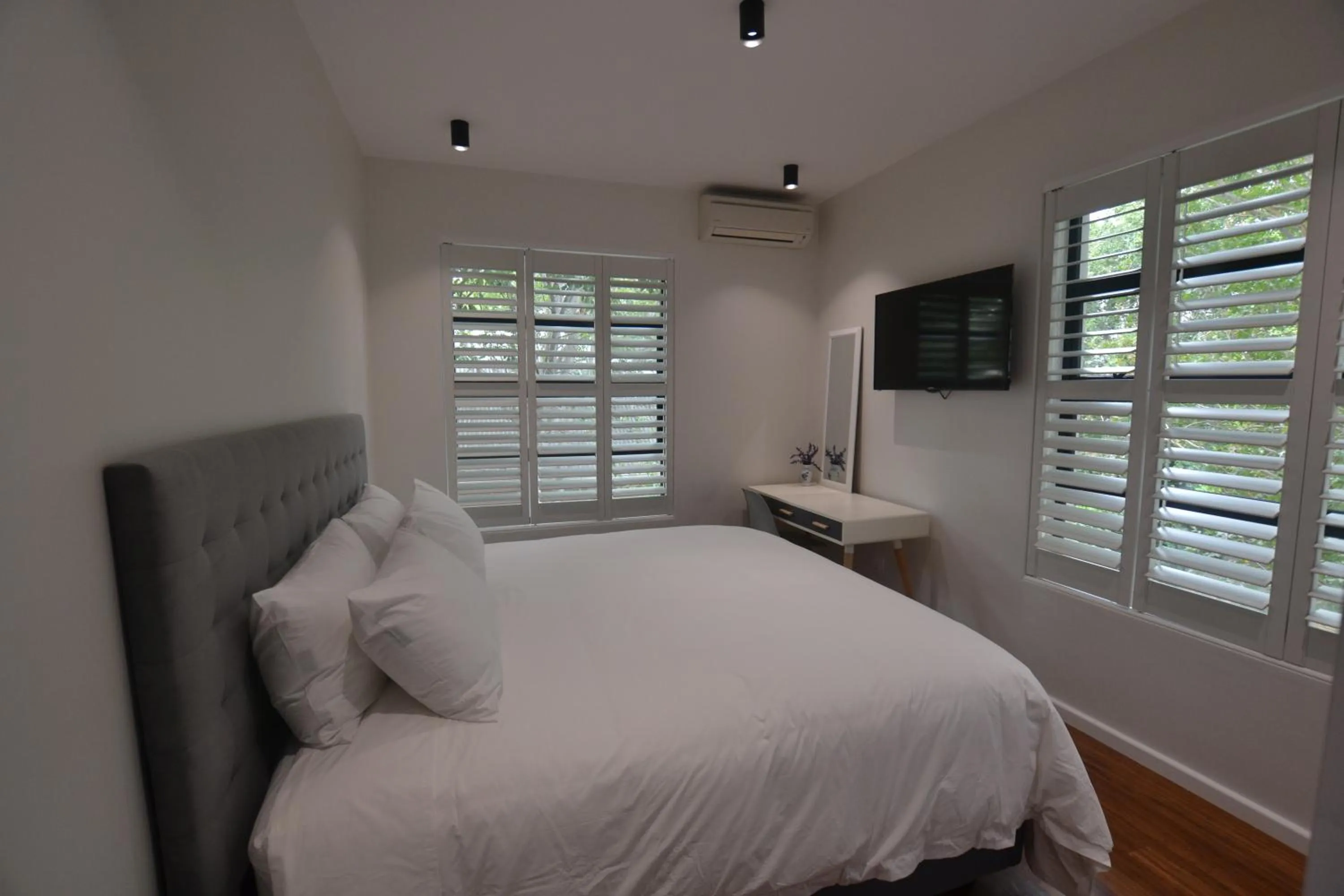 Bed in Just Joey Lodge