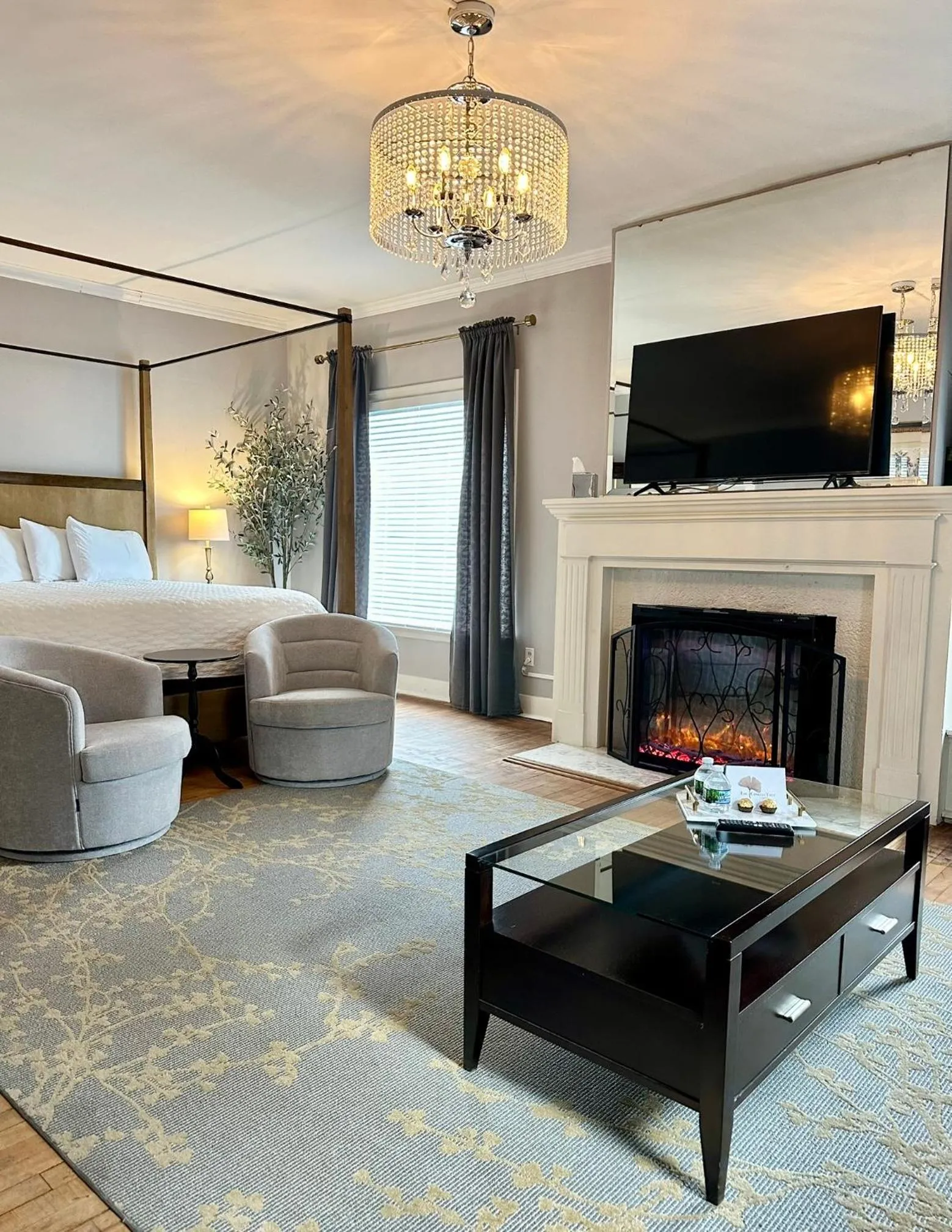 Deluxe King Room in The Ginkgo Tree