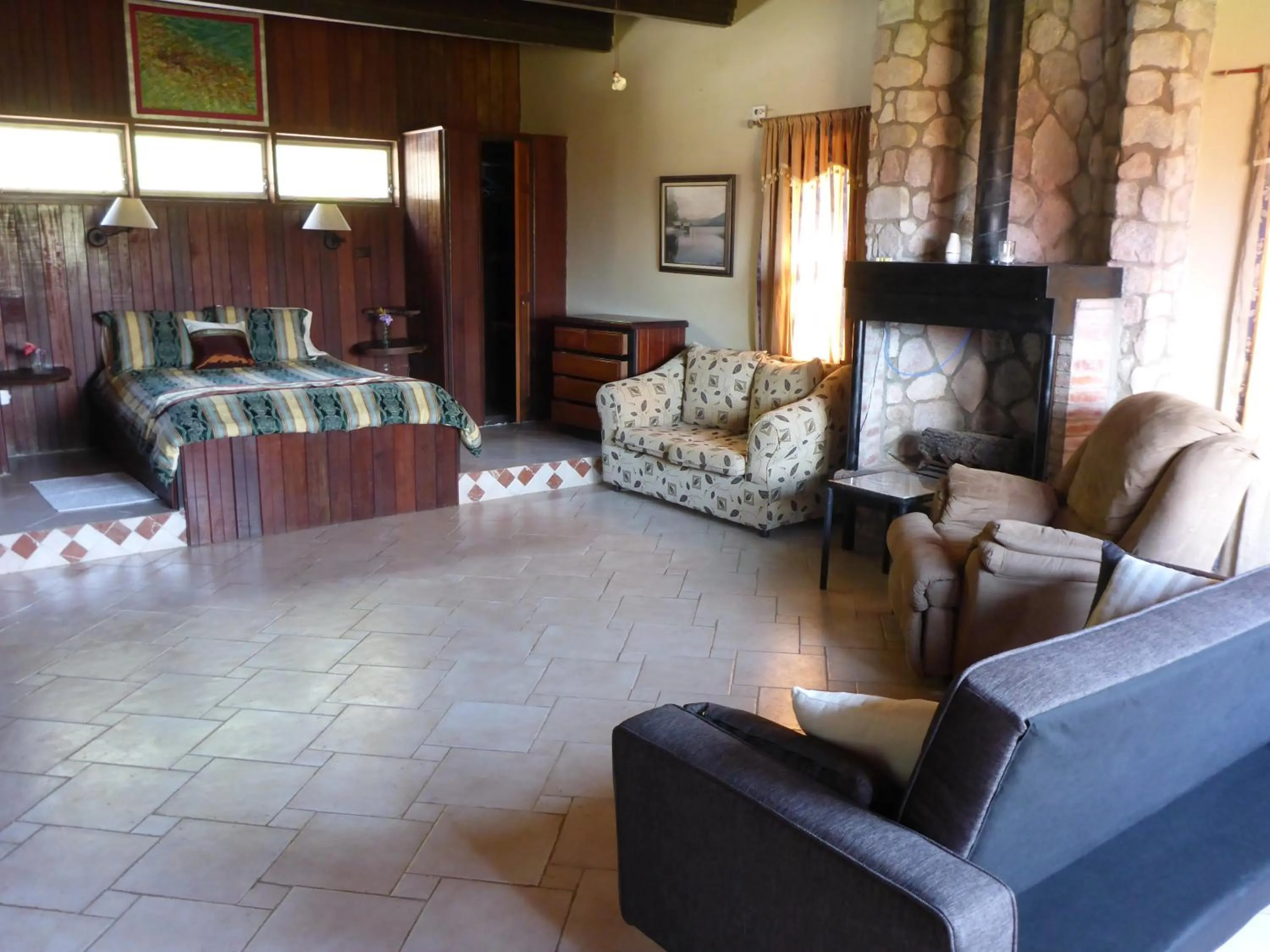 Living room in The Golden Frog Inn