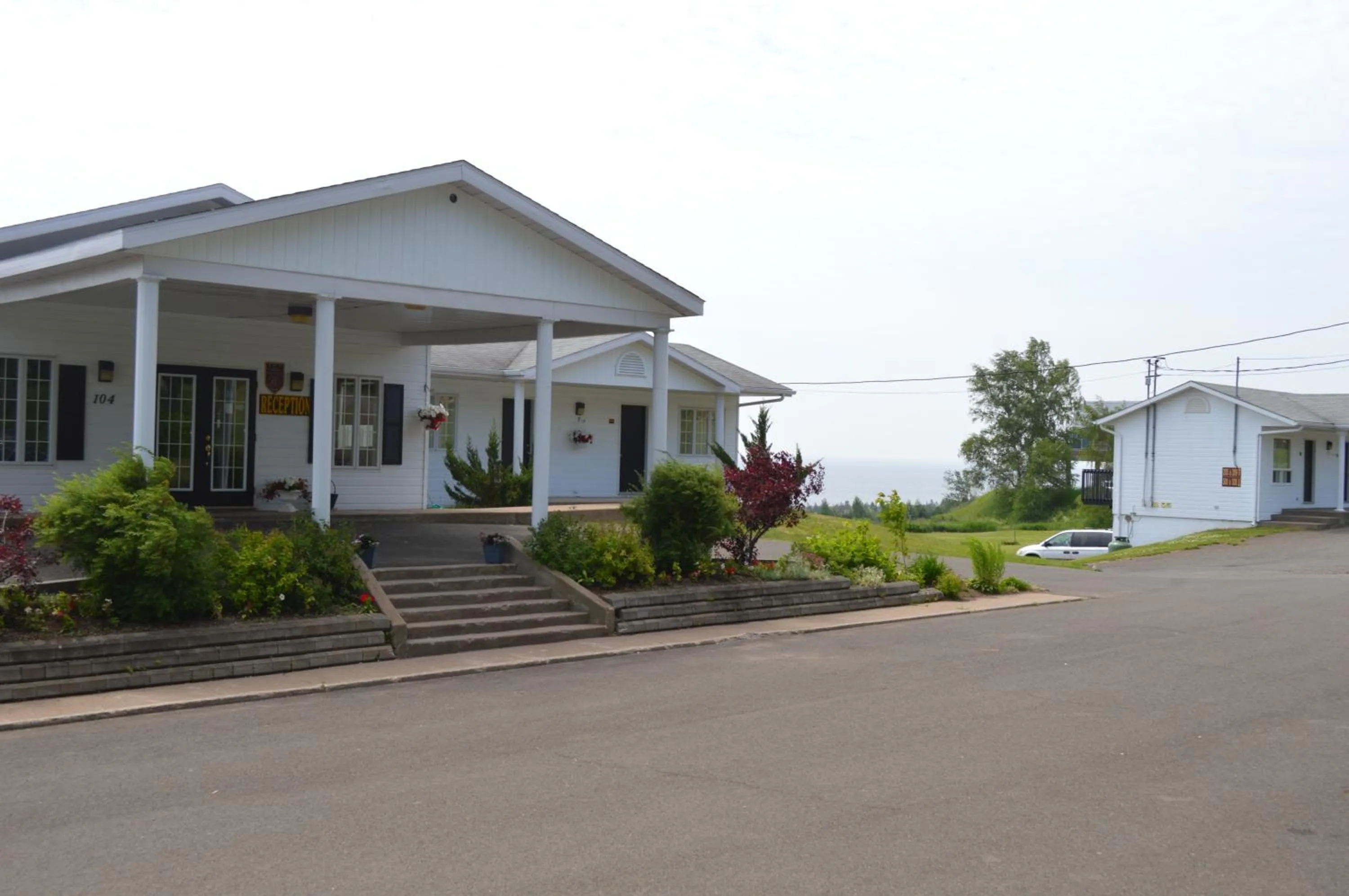 Property building in Hôtel Maison Blanche