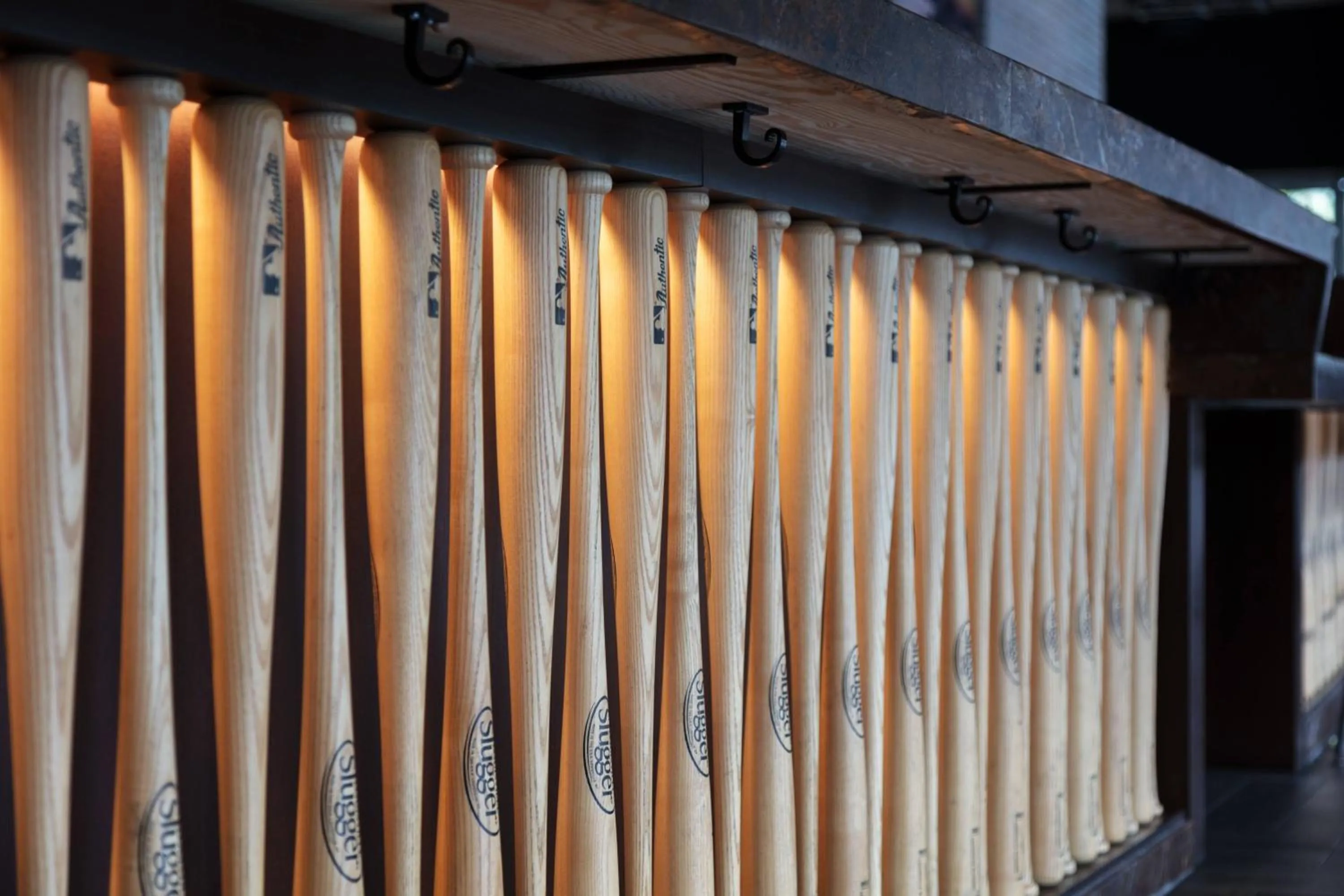 Restaurant/places to eat in Marriott Marquis Houston