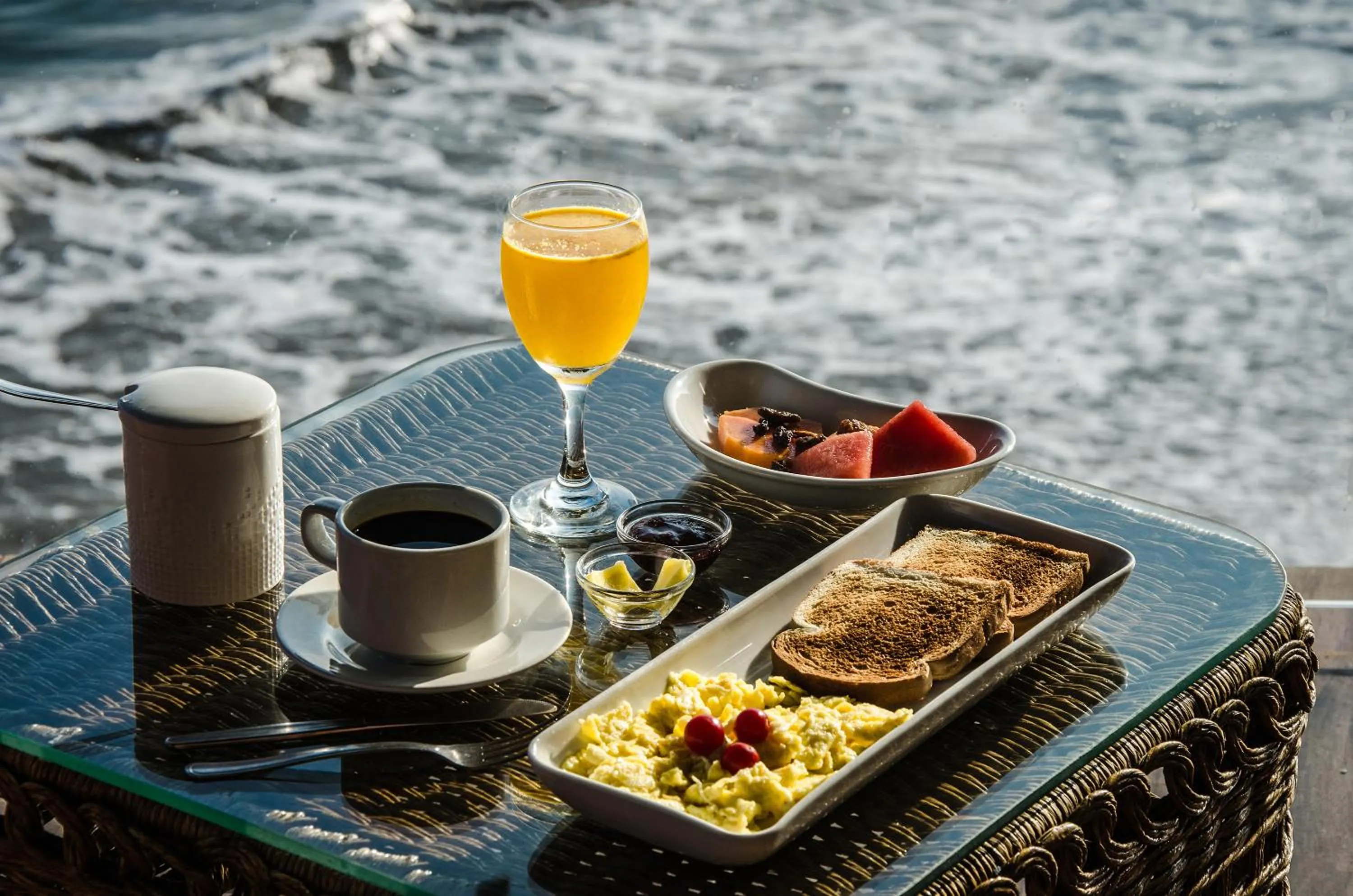 Continental breakfast in Hotel Vistalmar