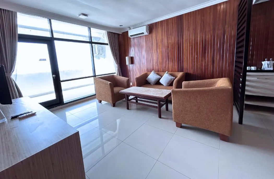 Living room in Grand Inna Samudra Beach