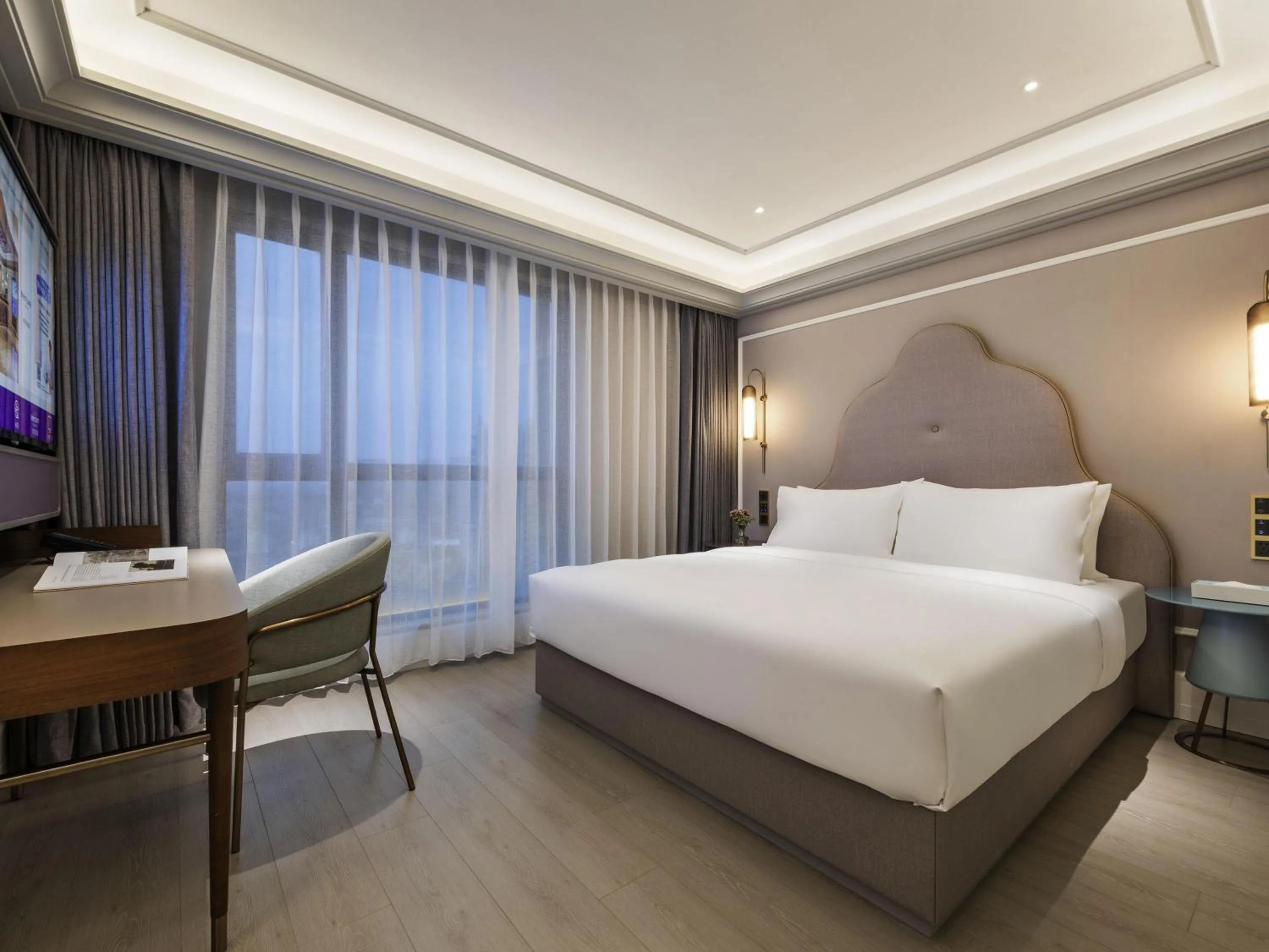 Bedroom, Bed in Mercure Nantong Downtown