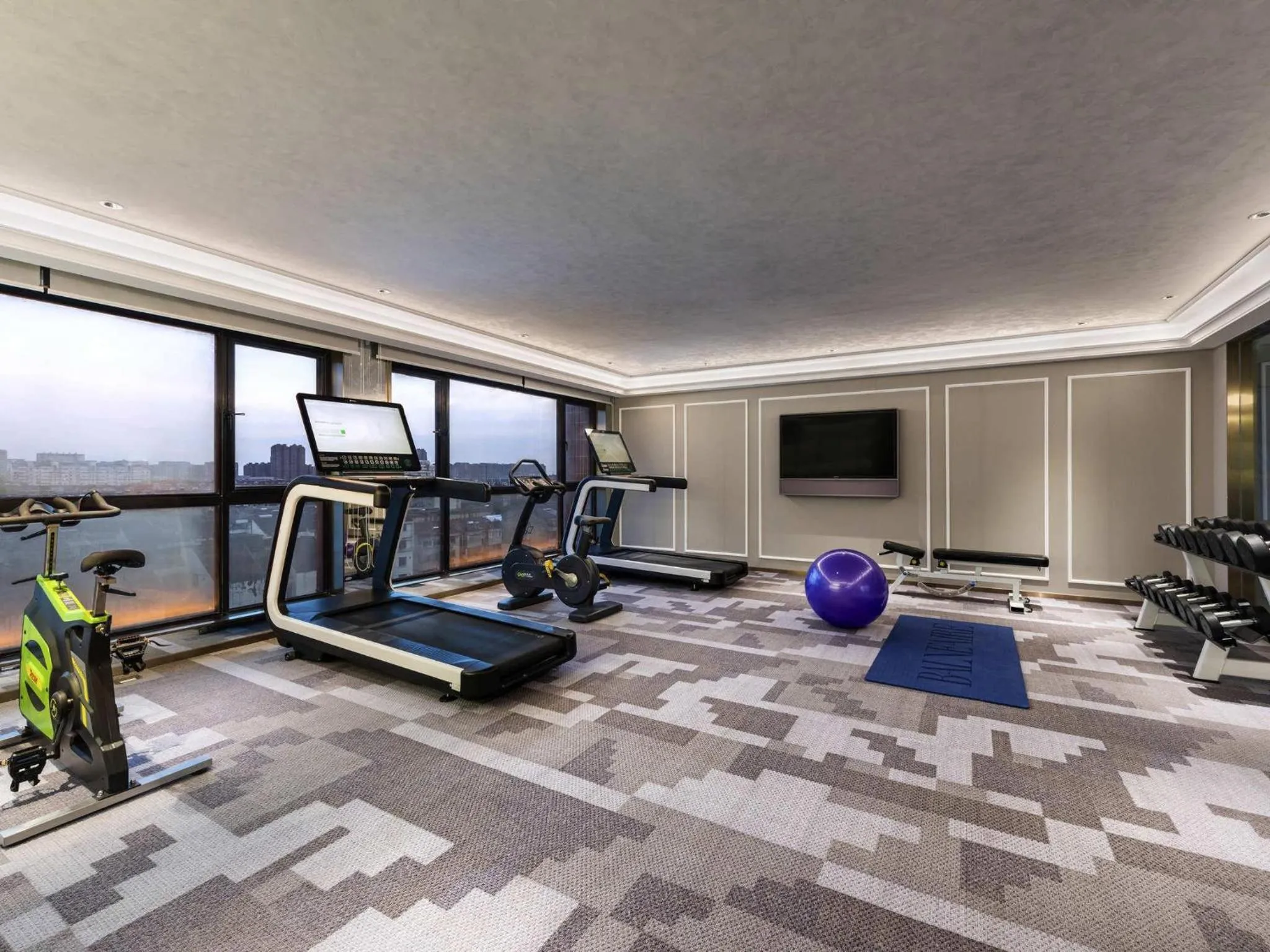 Property building in Mercure Nantong Downtown