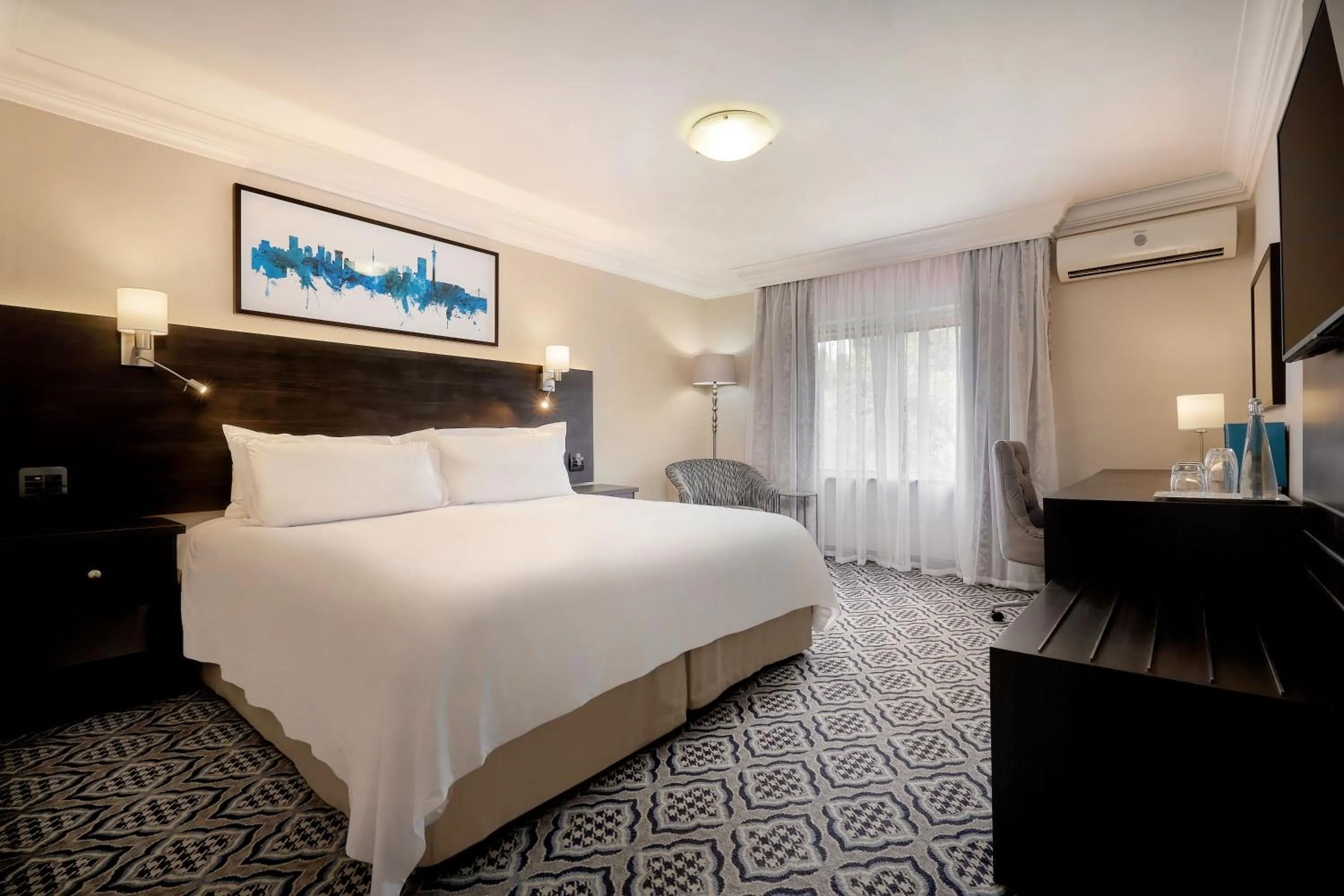 King Guest Room with Garden View in Protea Hotel by Marriott Johannesburg Balalaika Sandton