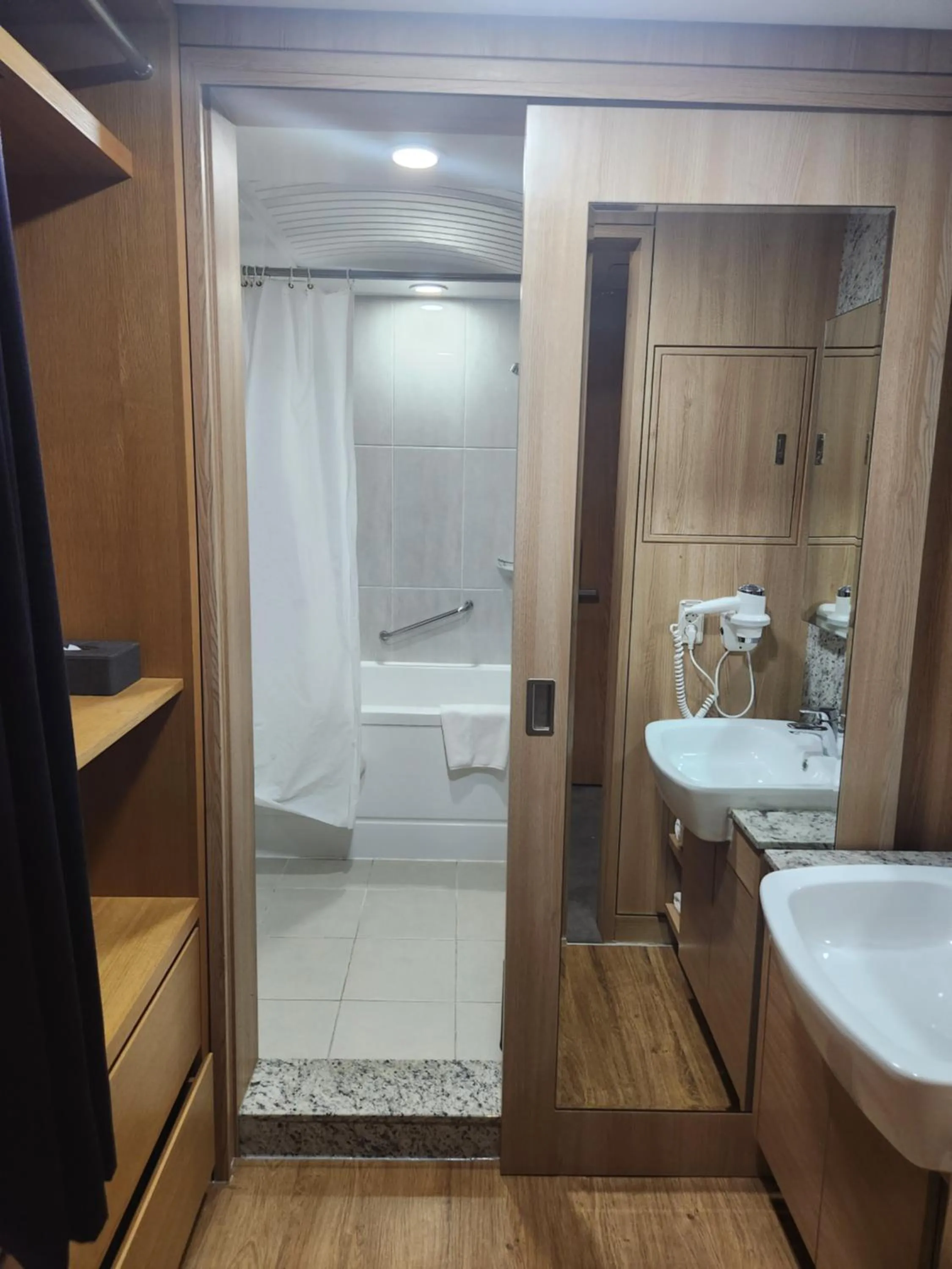 Toilet in Acube Hotel Dongdaemun