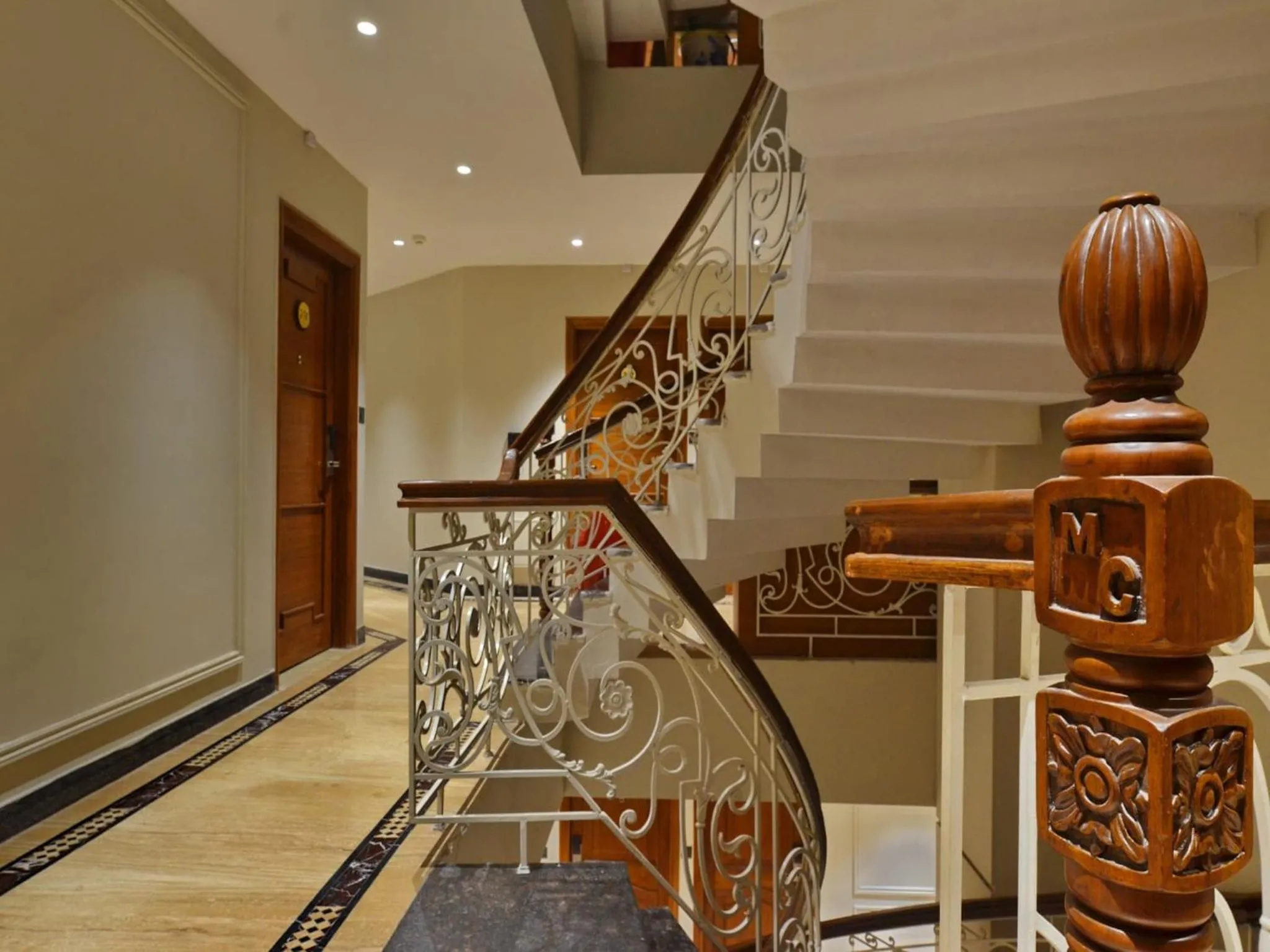 Property building in Hotel Maya Cottage - 2 min from New Delhi Railway Station