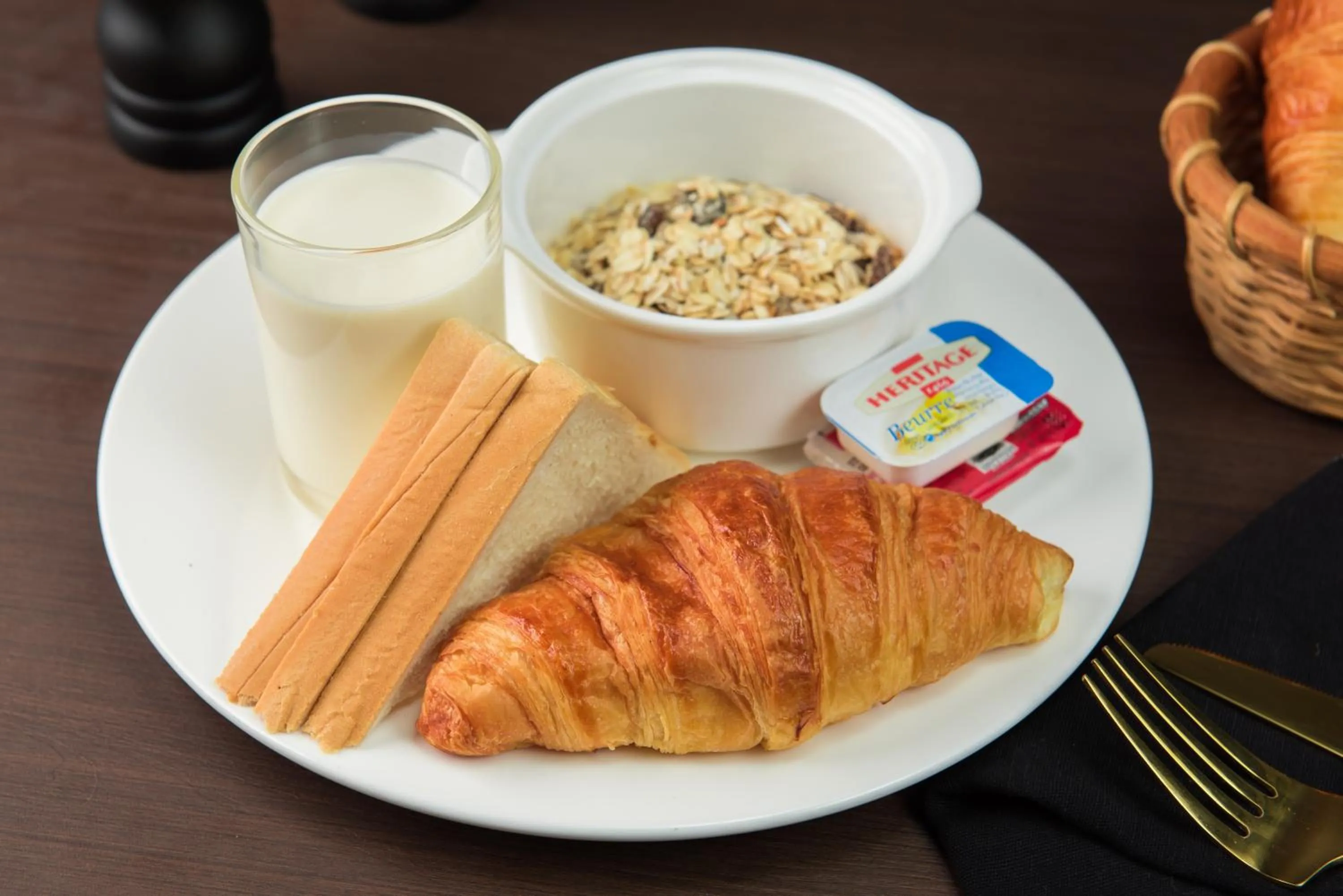 Breakfast in Samnak Lounge