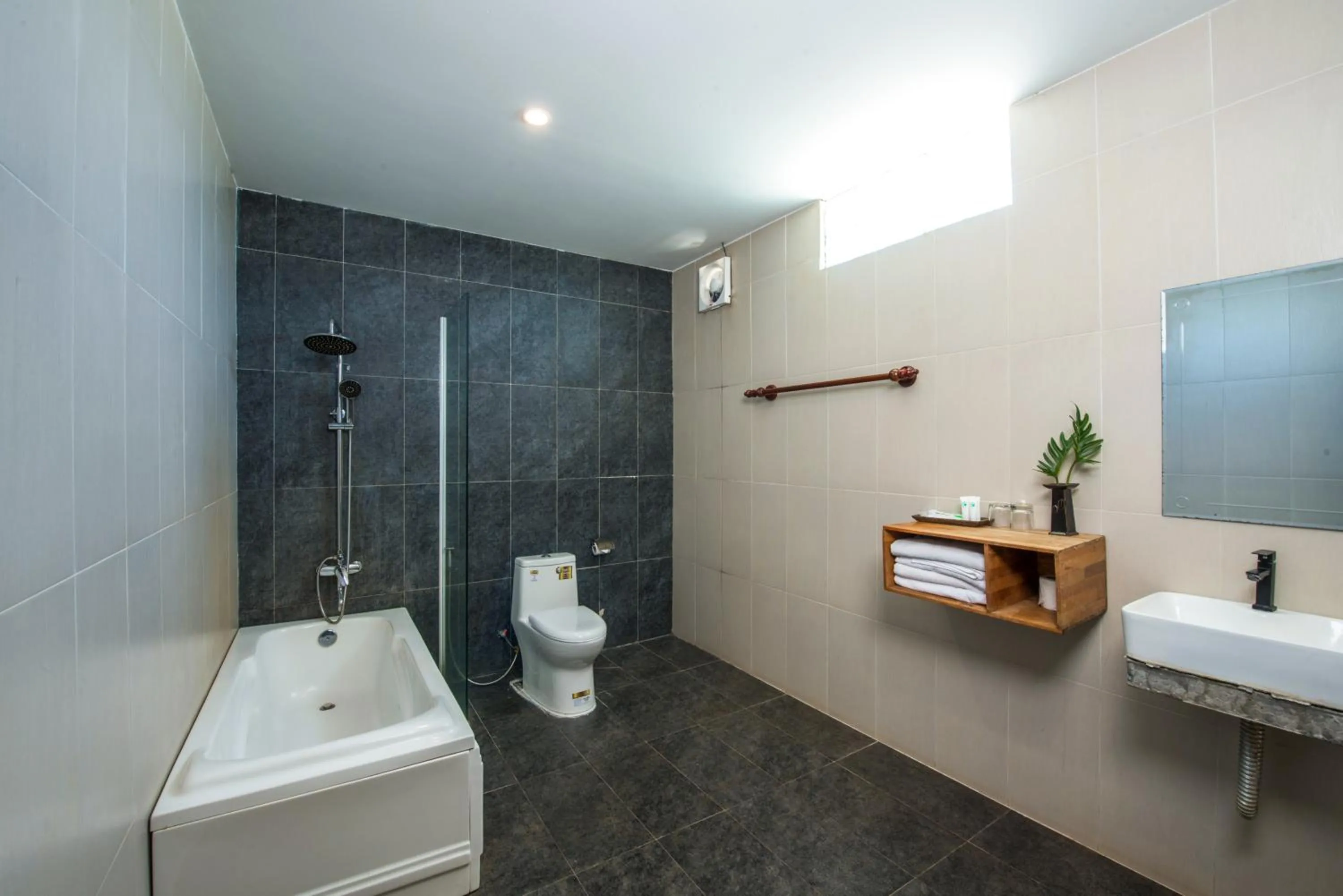 Bathroom in Samnak Lounge