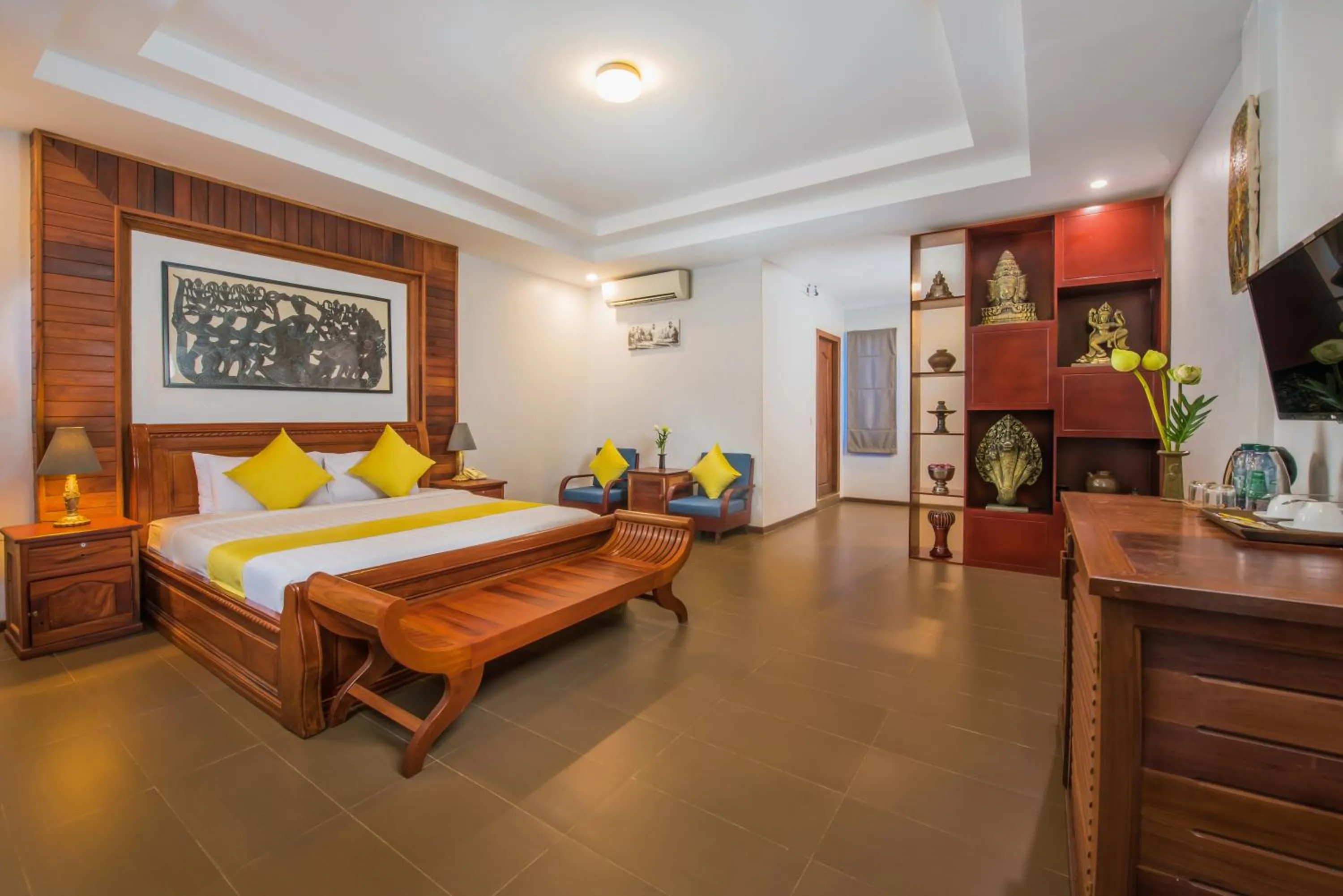 Bed in Samnak Lounge