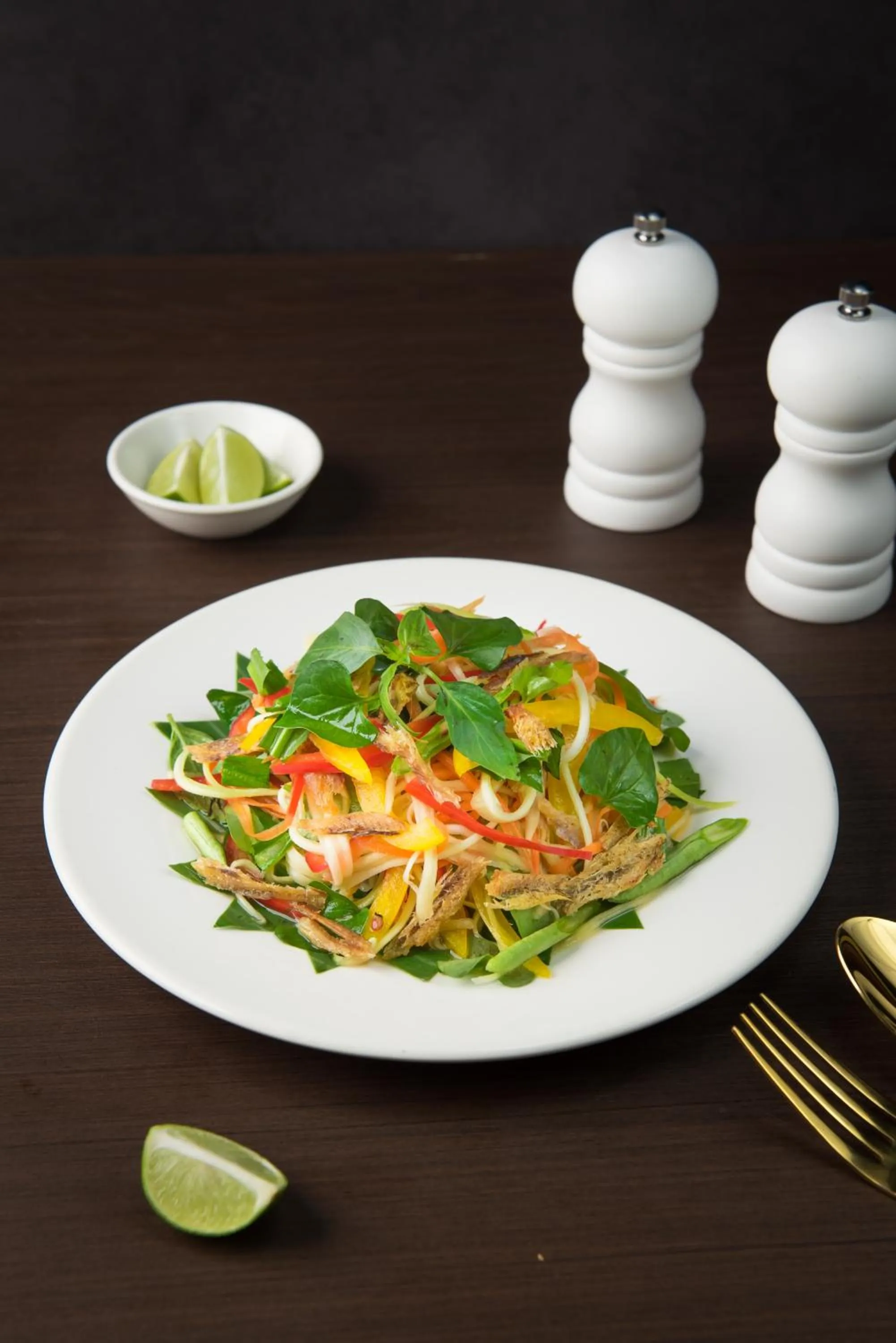 Food and drinks in Samnak Lounge