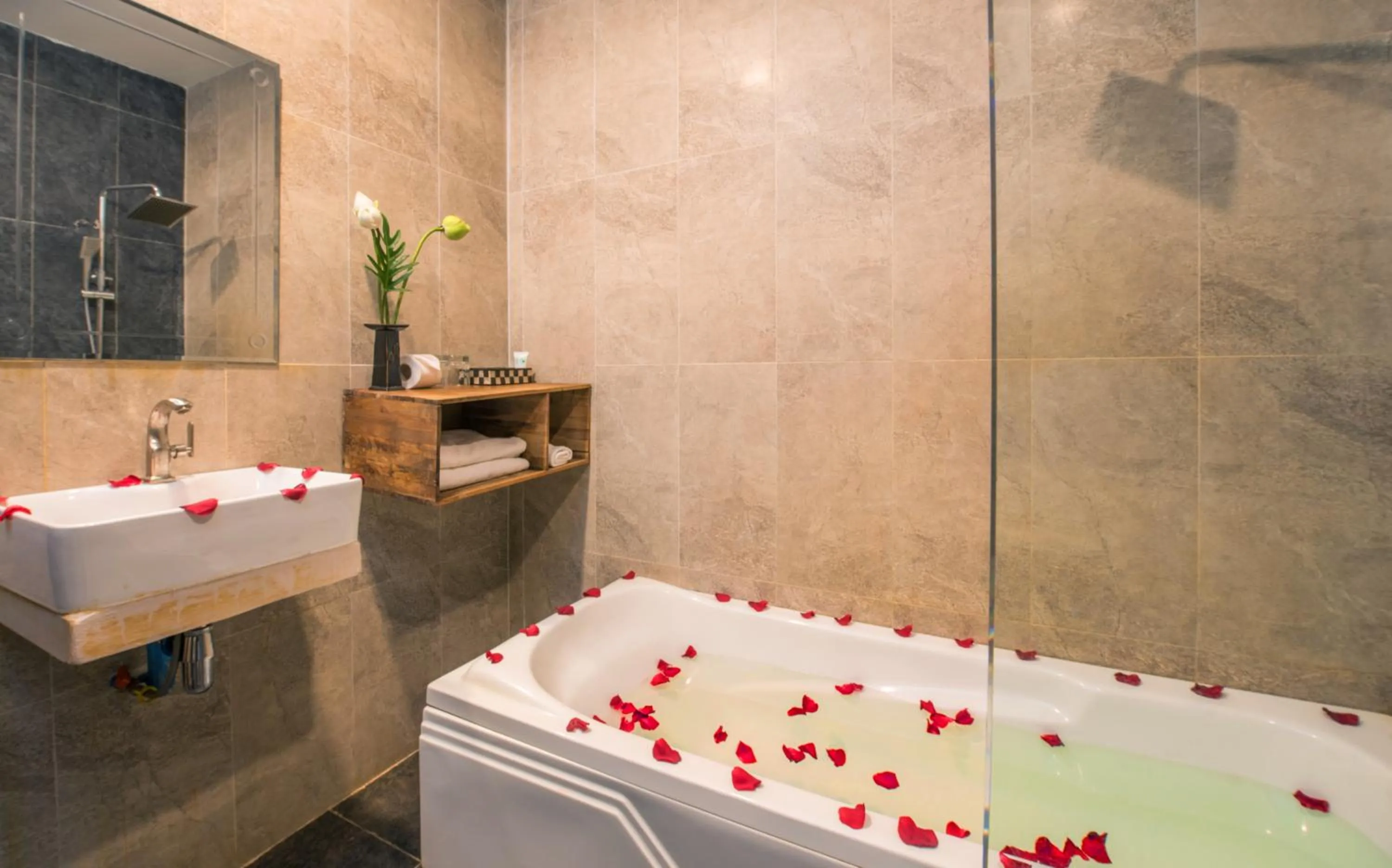 Bathroom in Samnak Lounge