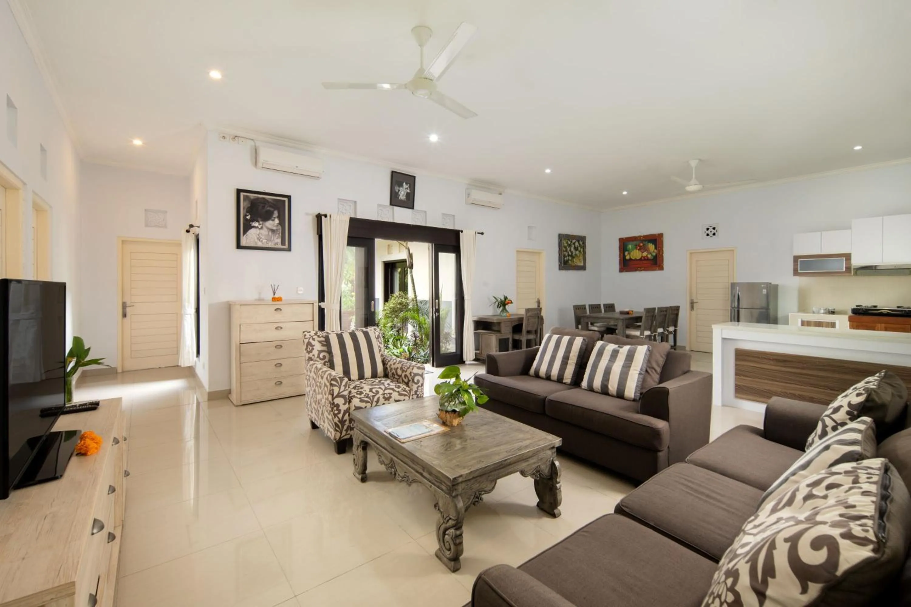 Living room in Villa Bakti Ubud by kamara