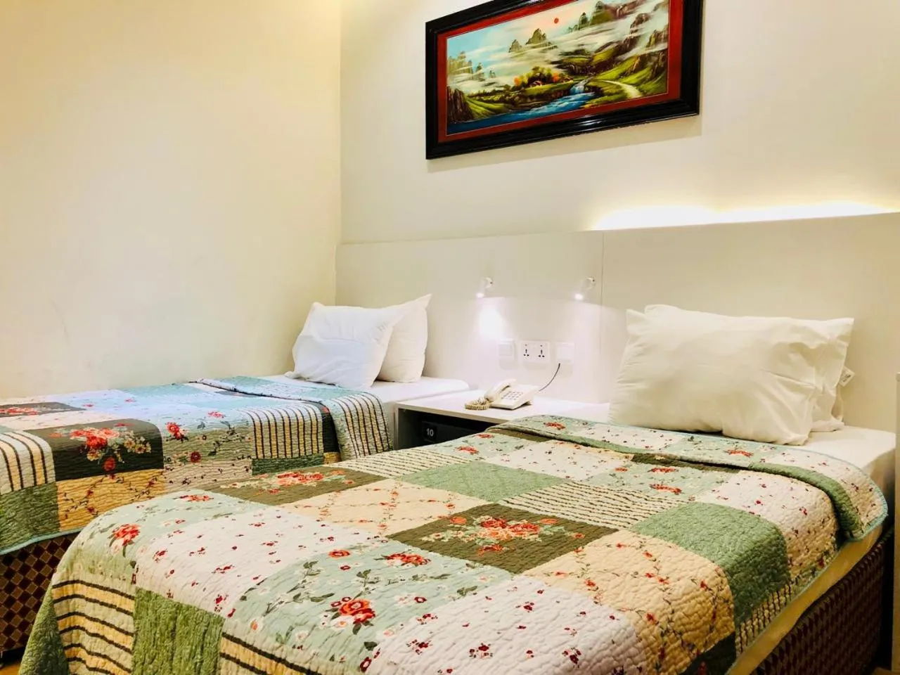 View (from property/room), Bed in Al Ahrar Hotel