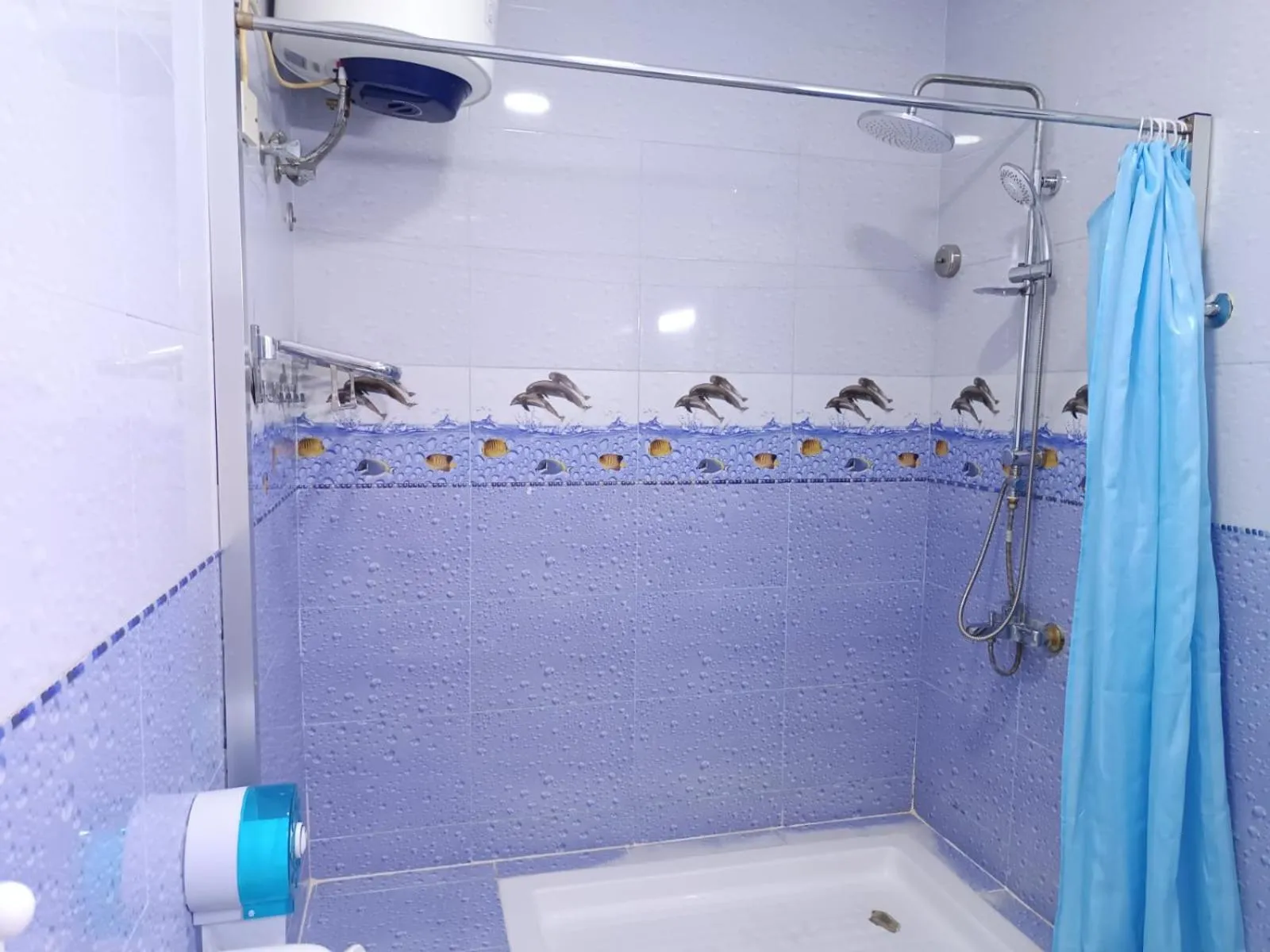 Bathroom in Al Ahrar Hotel