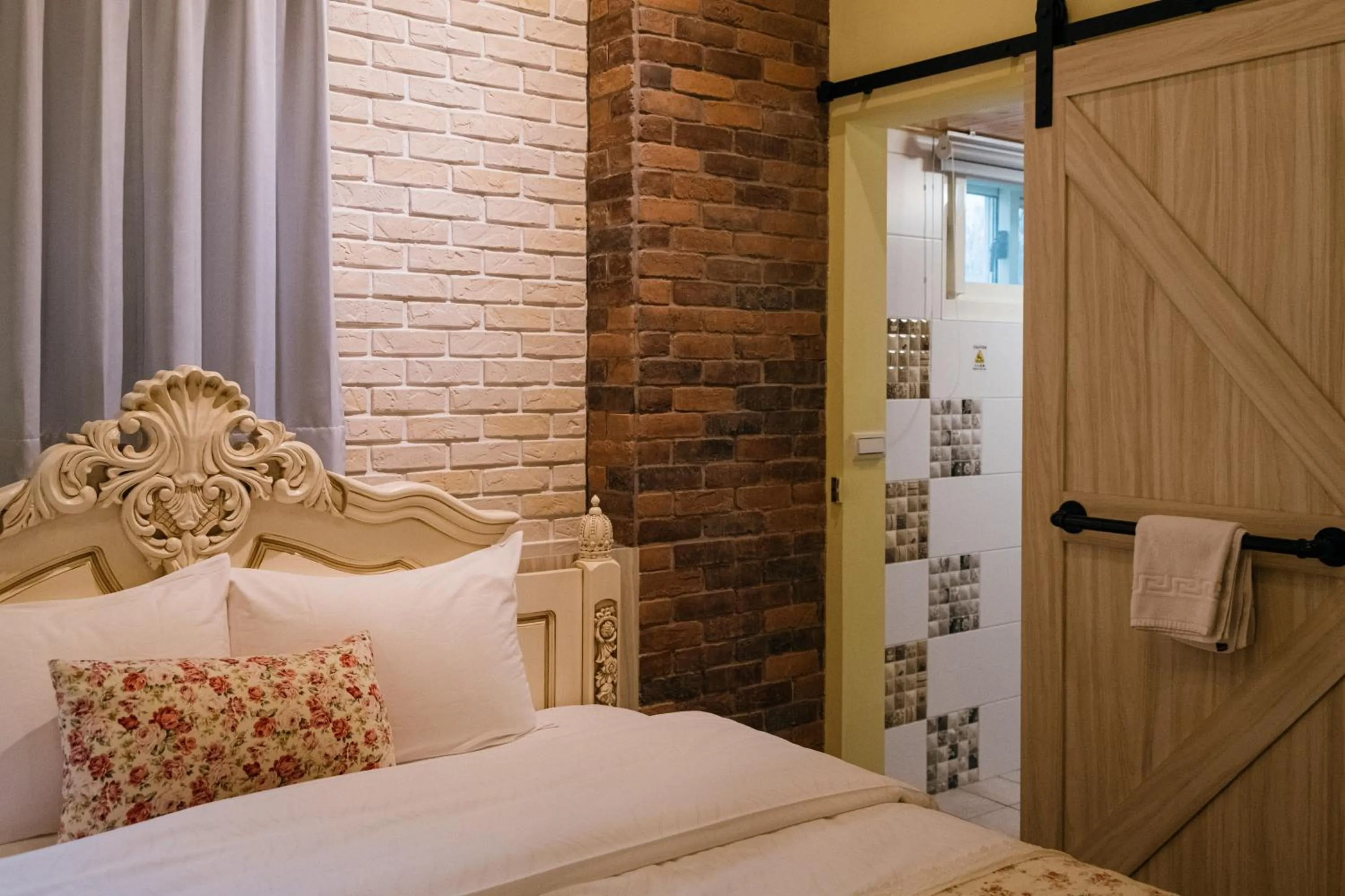 Bed in Brulee's Done