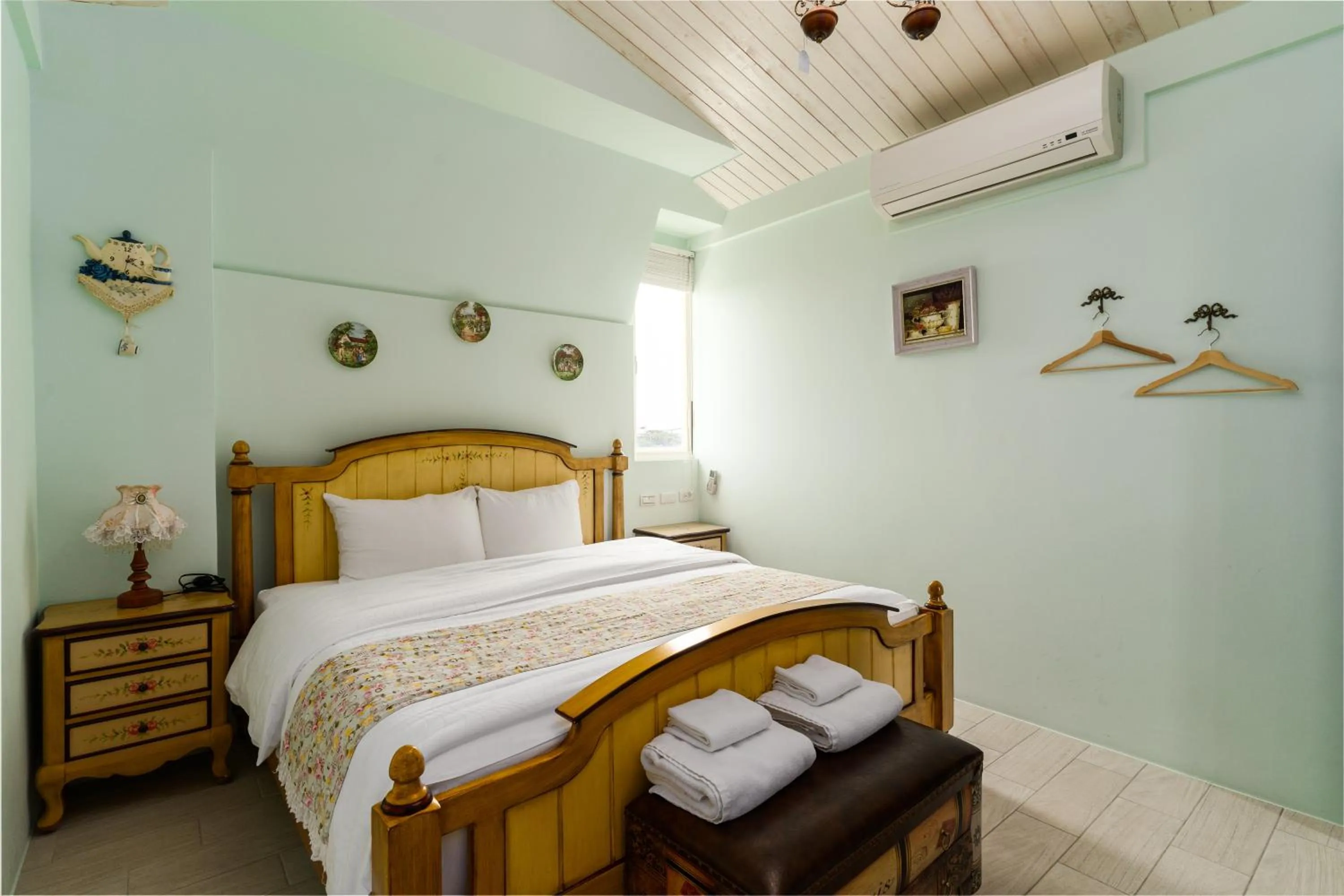 Bed in Brulee's Done