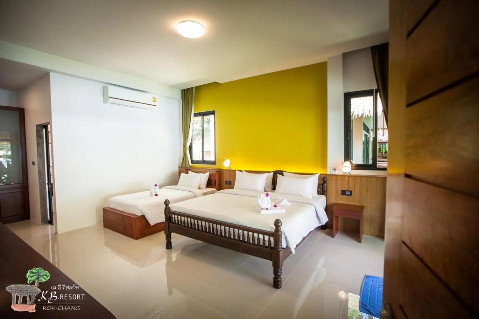 Photo of the whole room, Bed in K.B. Resort