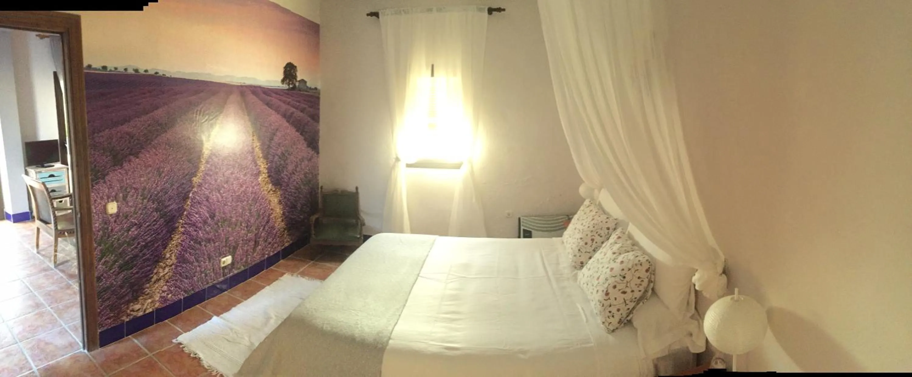 Decorative detail, Bed in Cortijo Carrillo