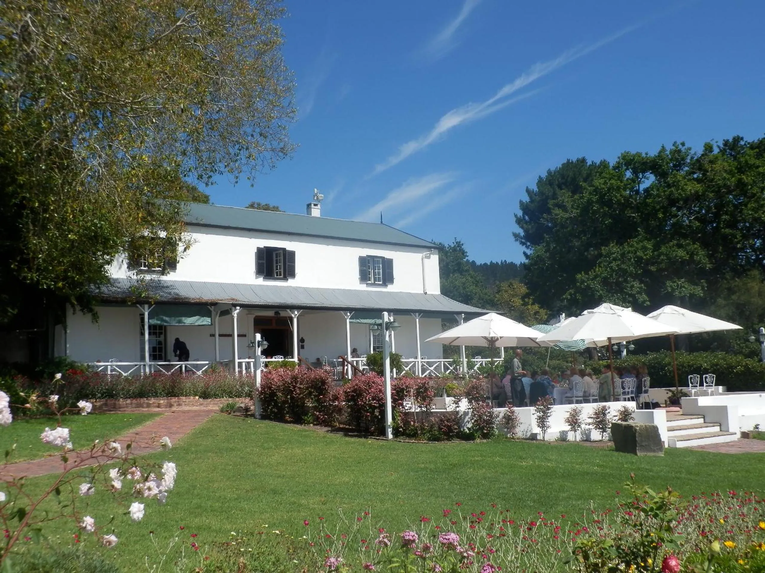 Property building in Belvidere Manor Lagoonside Cottages