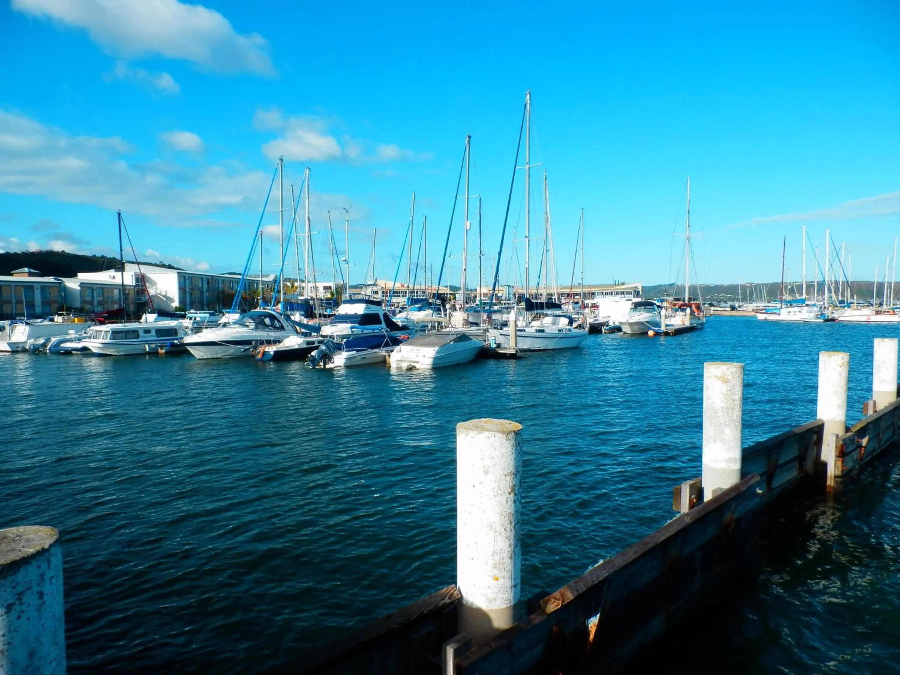 Day in Belvidere Manor Lagoonside Cottages