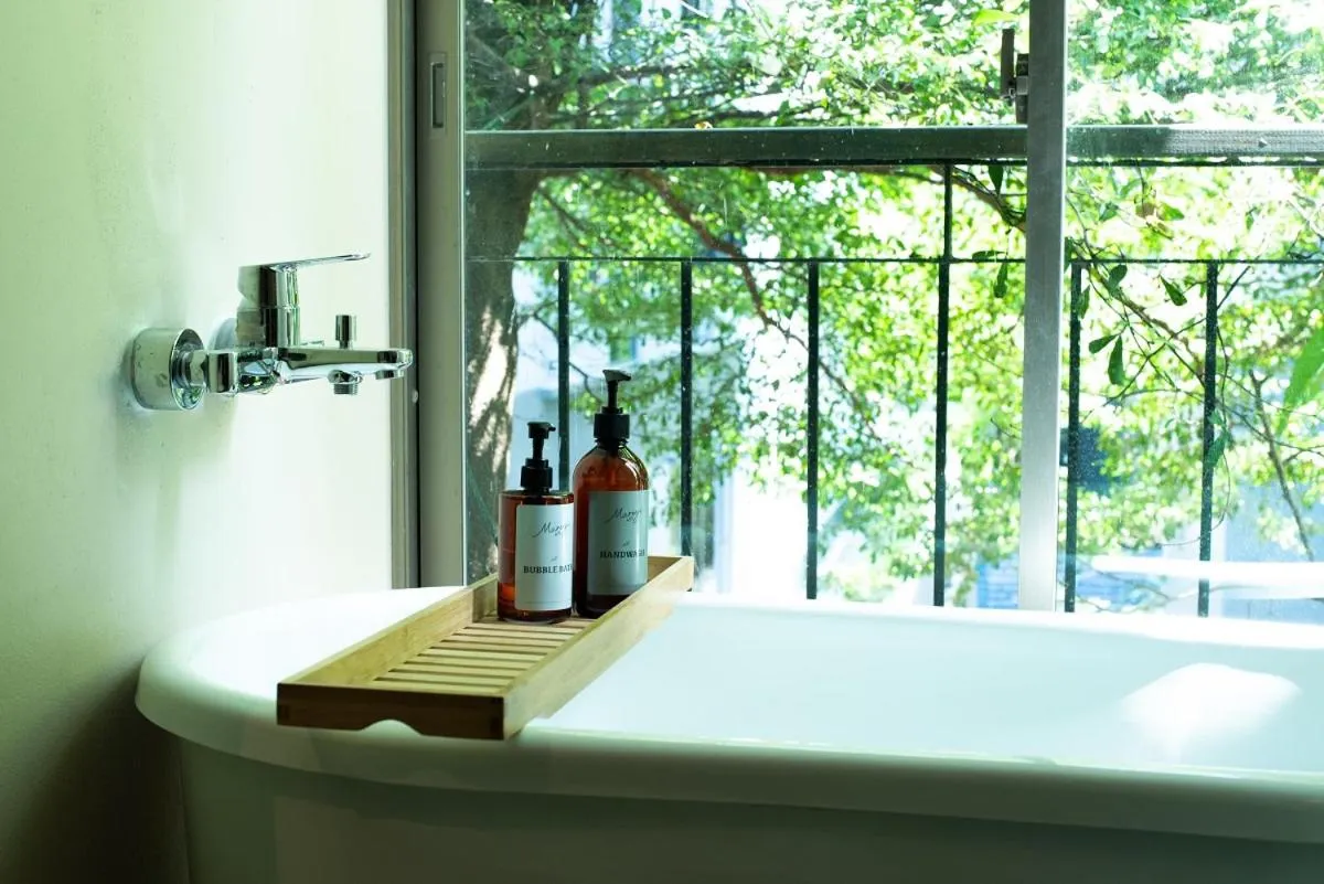 Bath in Tints of Blue Hotel