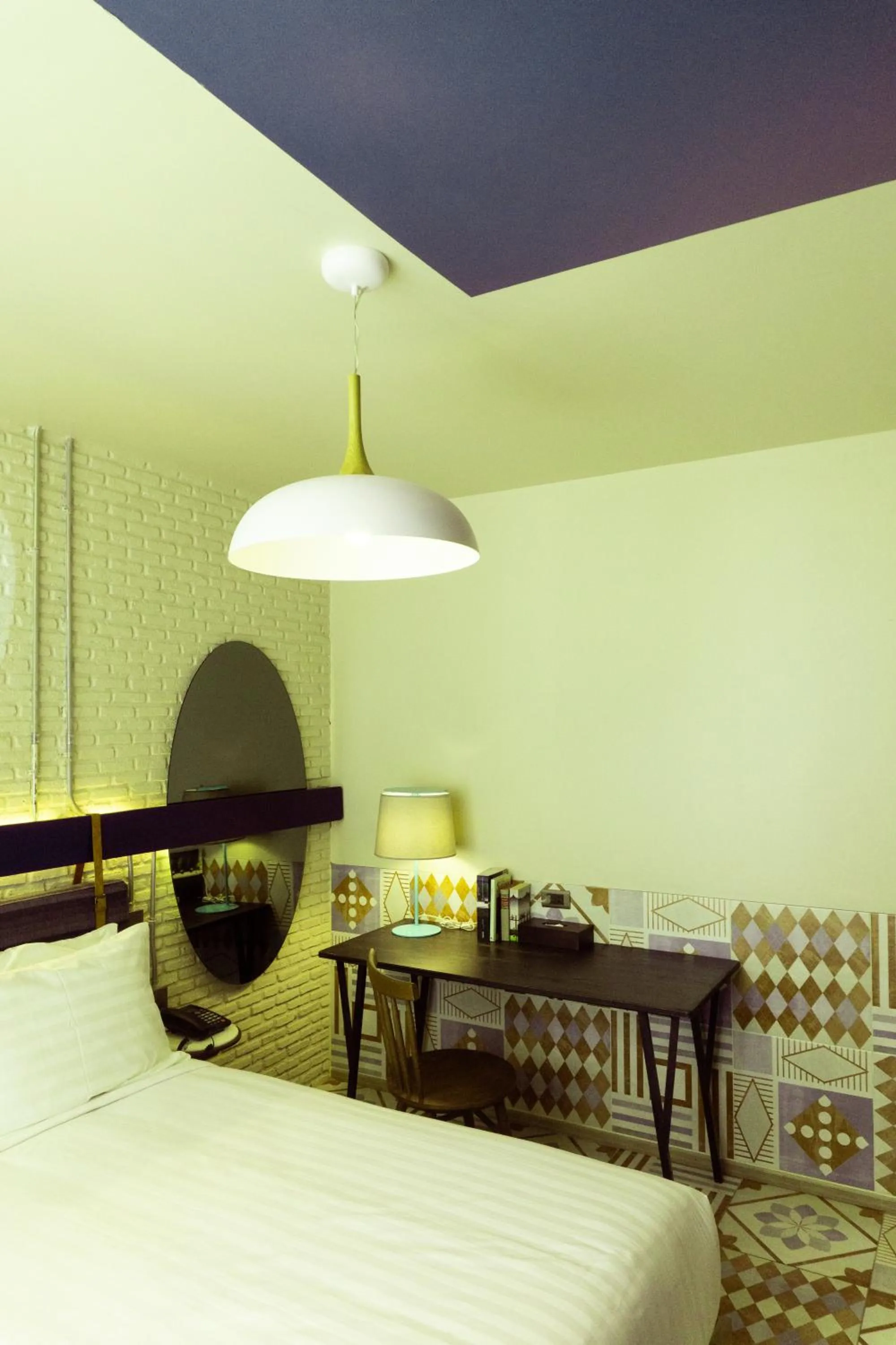 Living room, Bed in Tints of Blue Hotel