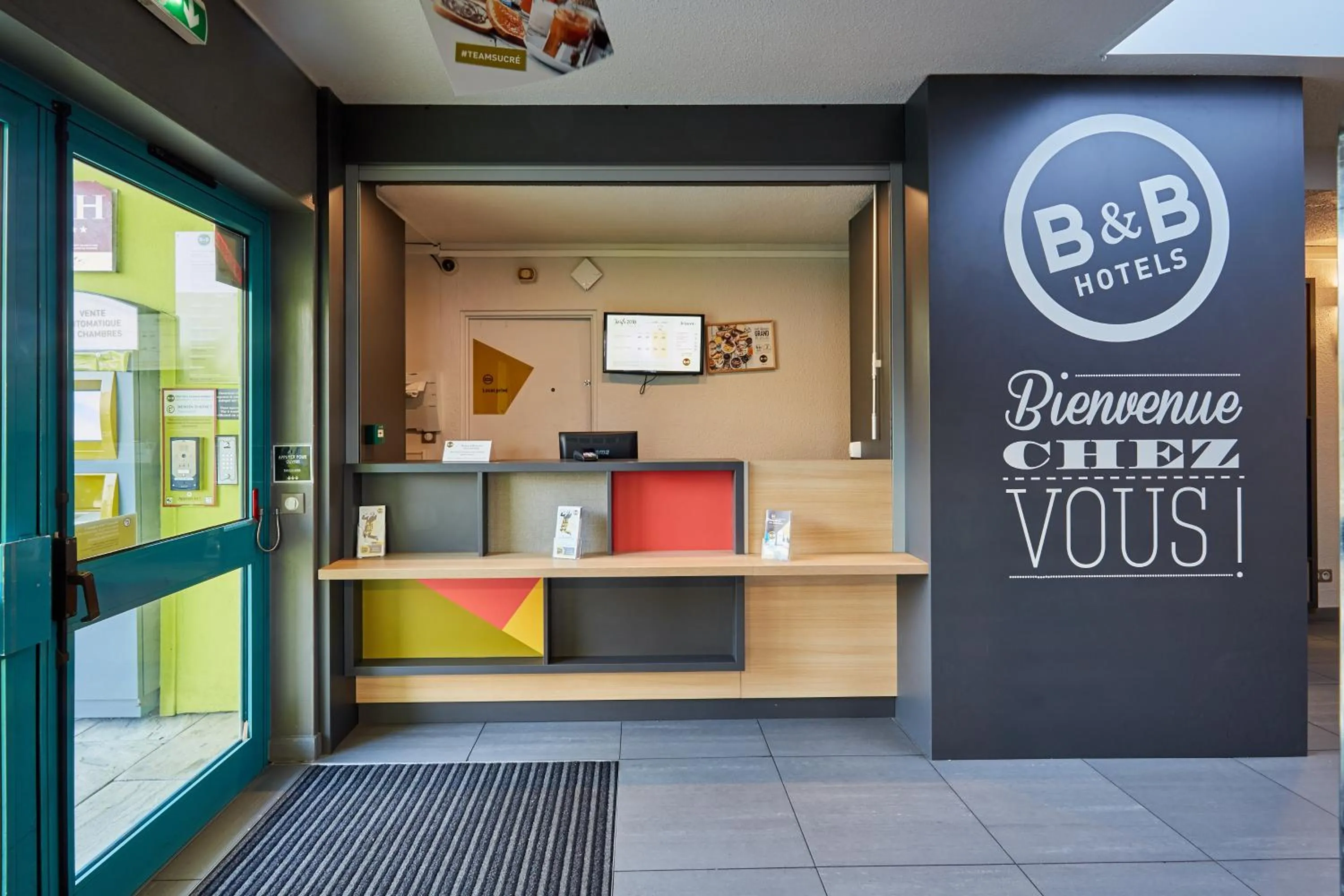 Lobby or reception in B&B HOTEL Le Havre Harfleur 2