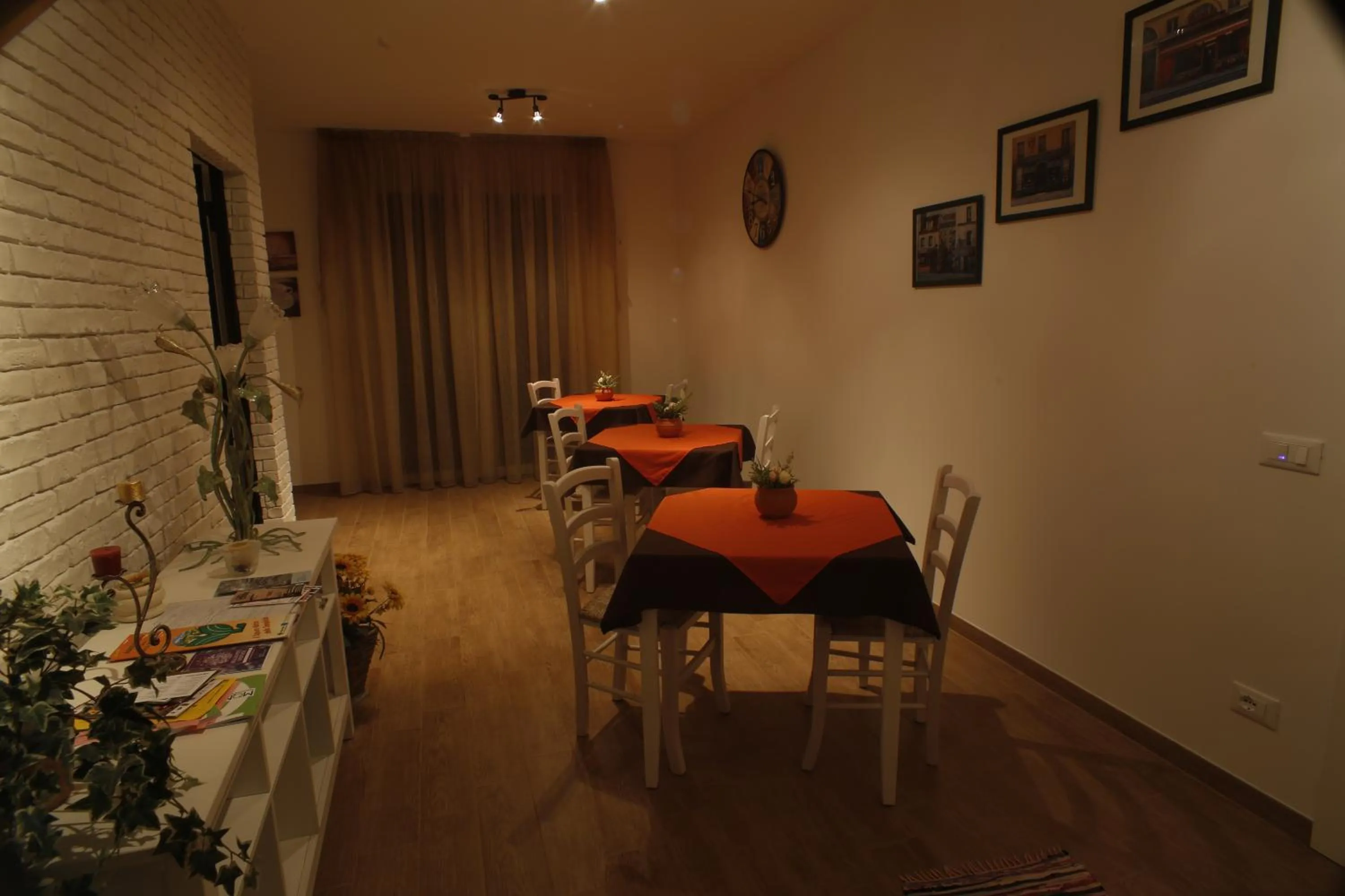 Restaurant/places to eat in B&B Al sogno di Laura