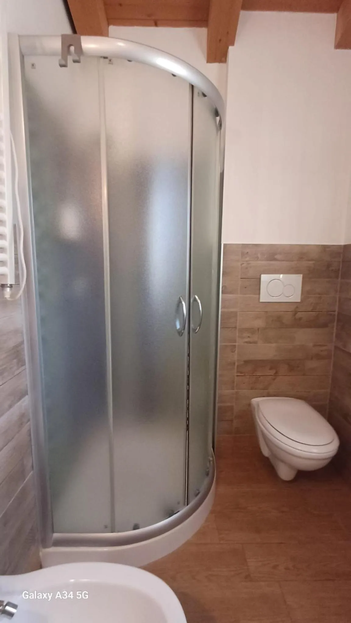 Shower in B&B Al sogno di Laura