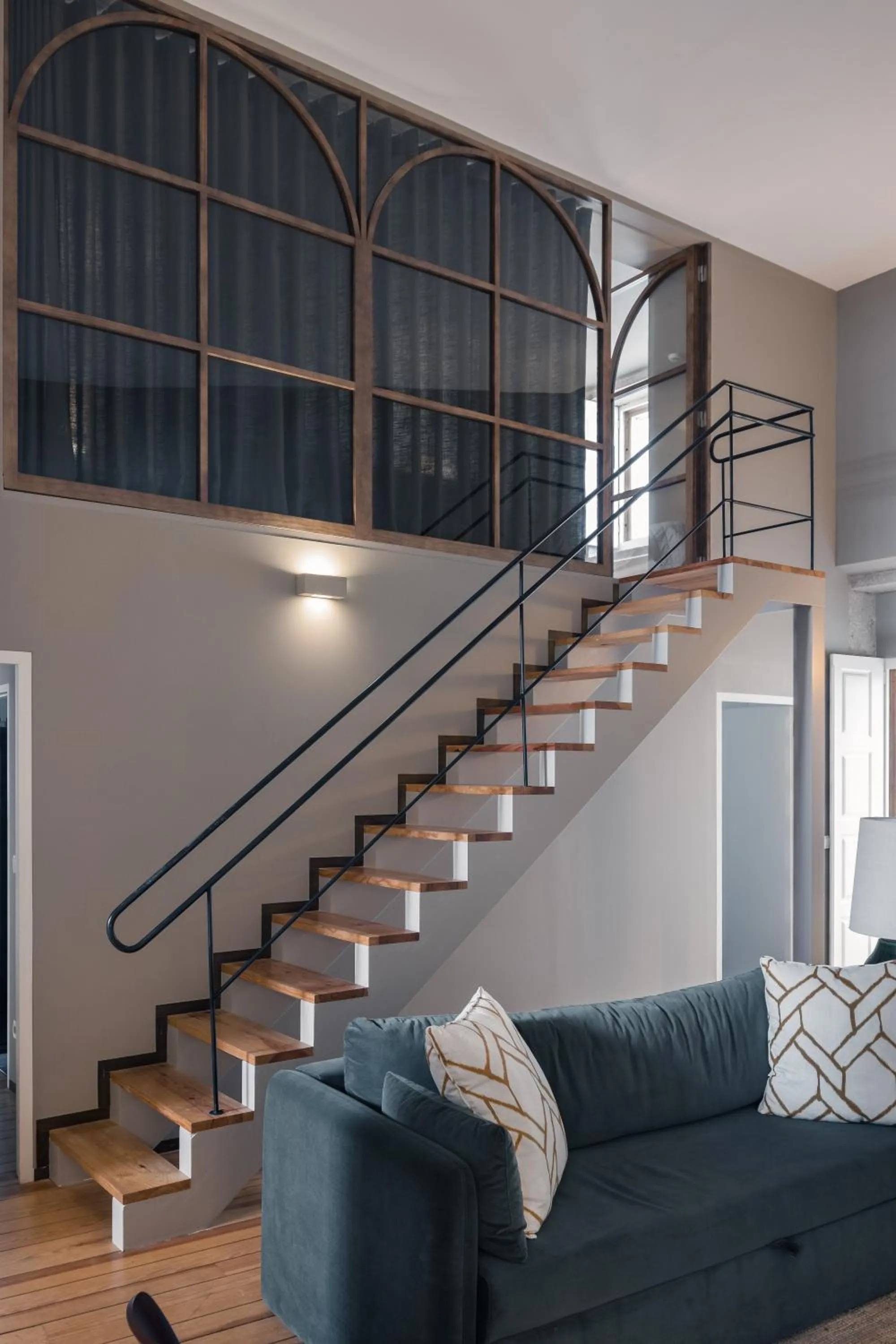 Living room in Condes de Azevedo Palace Apartments