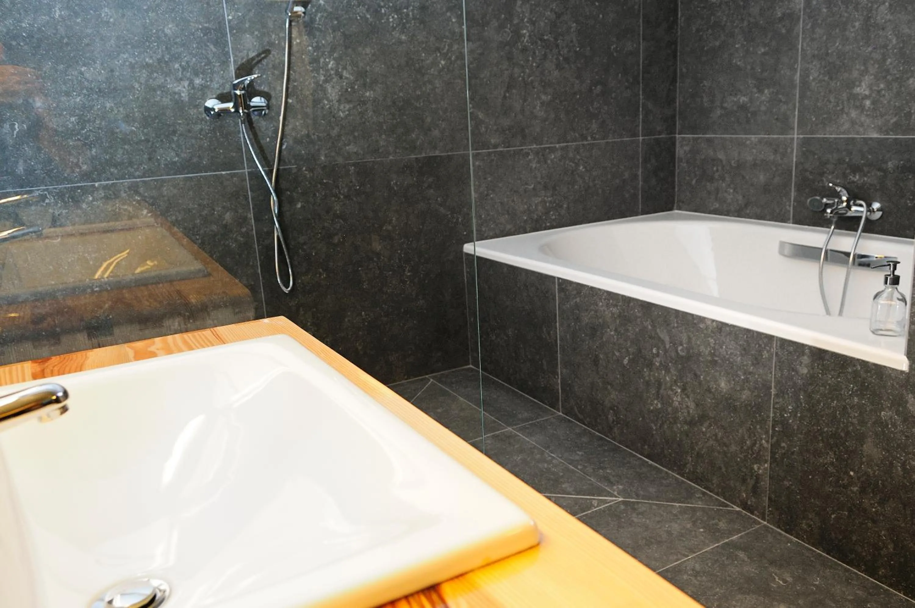 Bathroom in Condes de Azevedo Palace Apartments