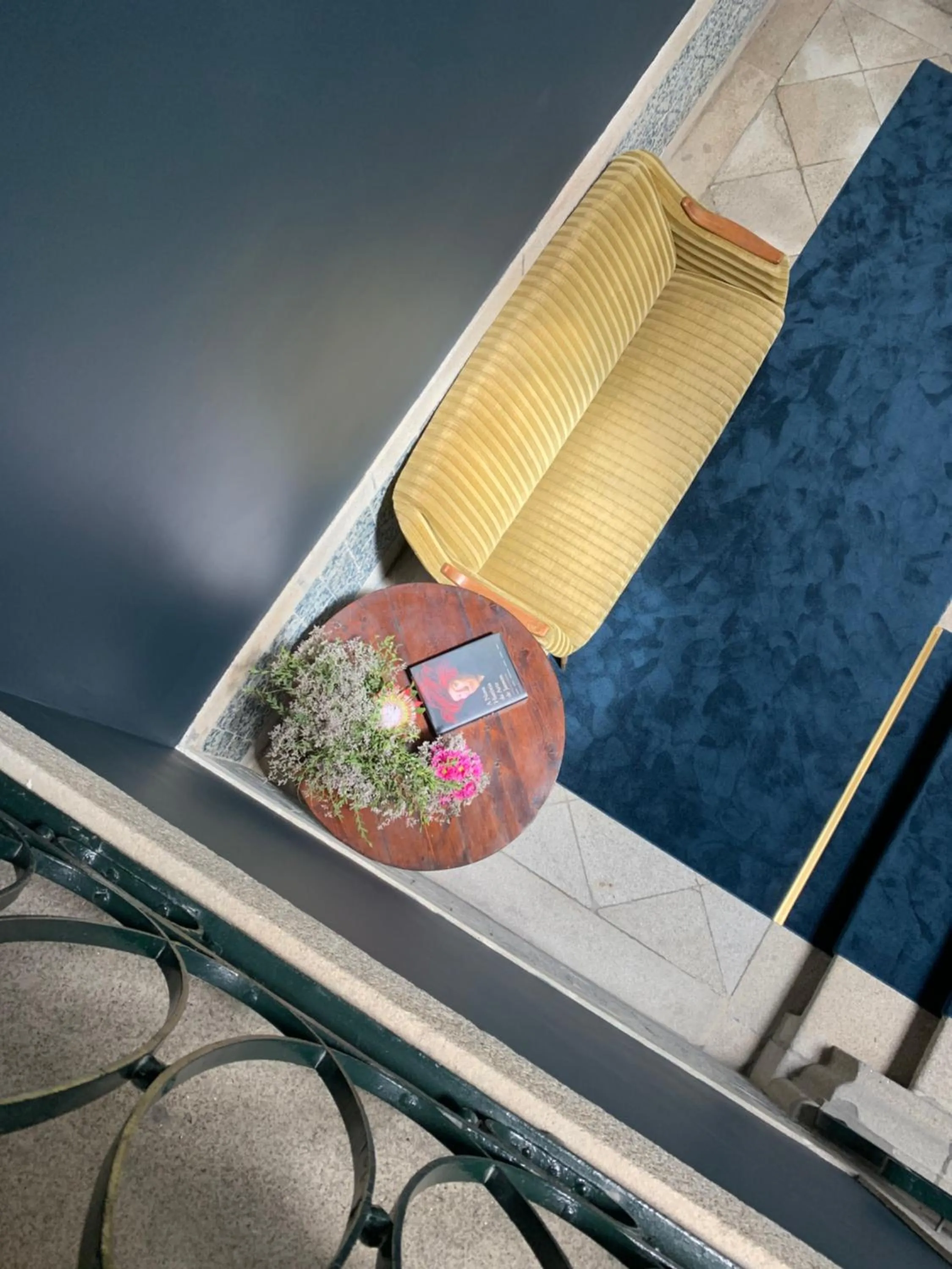 Decorative detail in Condes de Azevedo Palace Apartments