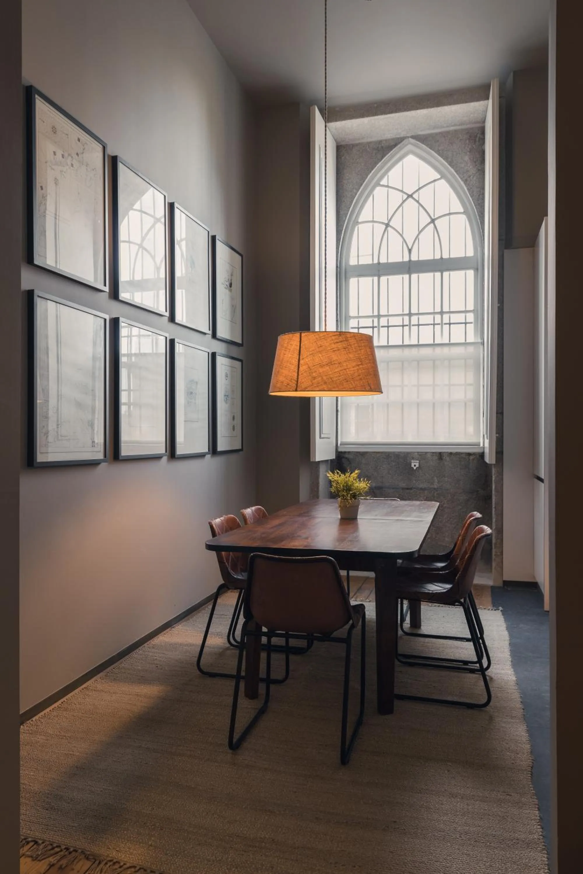 Dining area in Condes de Azevedo Palace Apartments