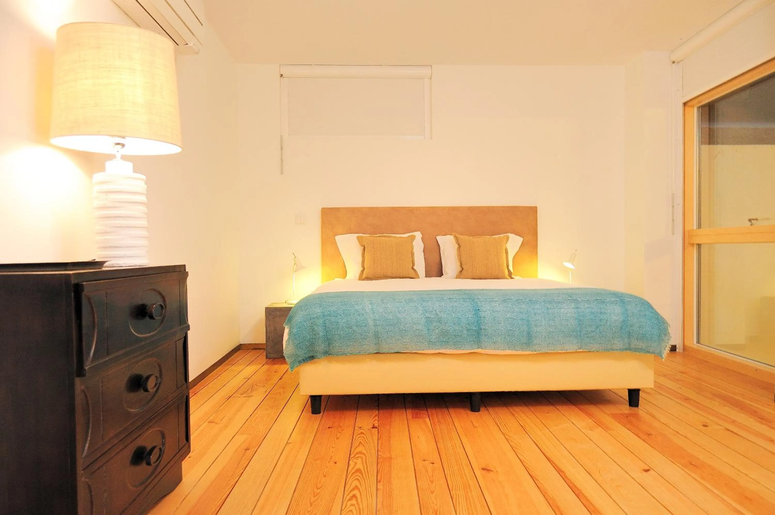 Bedroom, Bed in Condes de Azevedo Palace Apartments