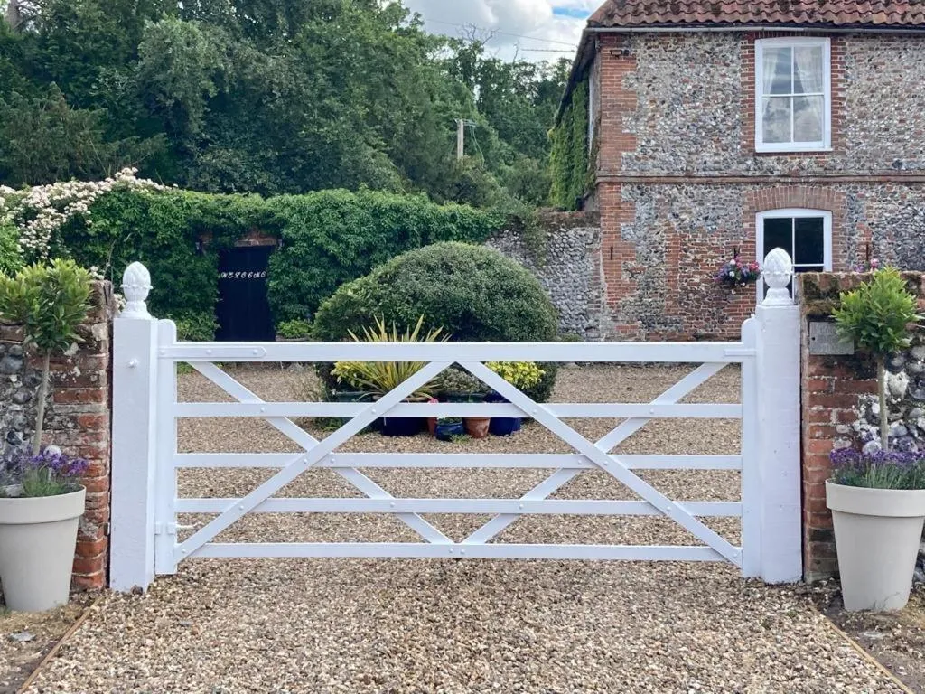 Property building in Grange Farm