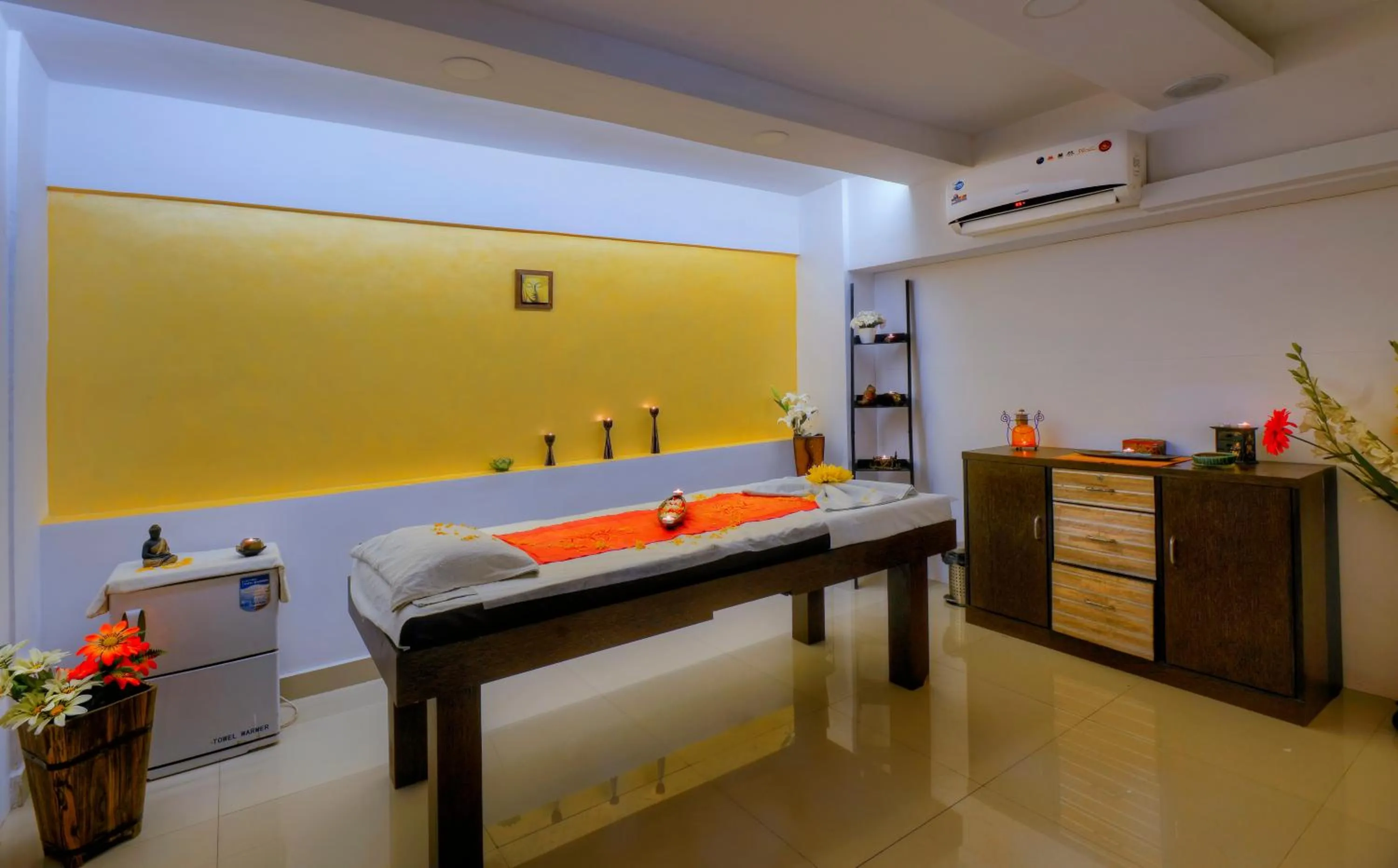 Massage in TreeHouse Neptune