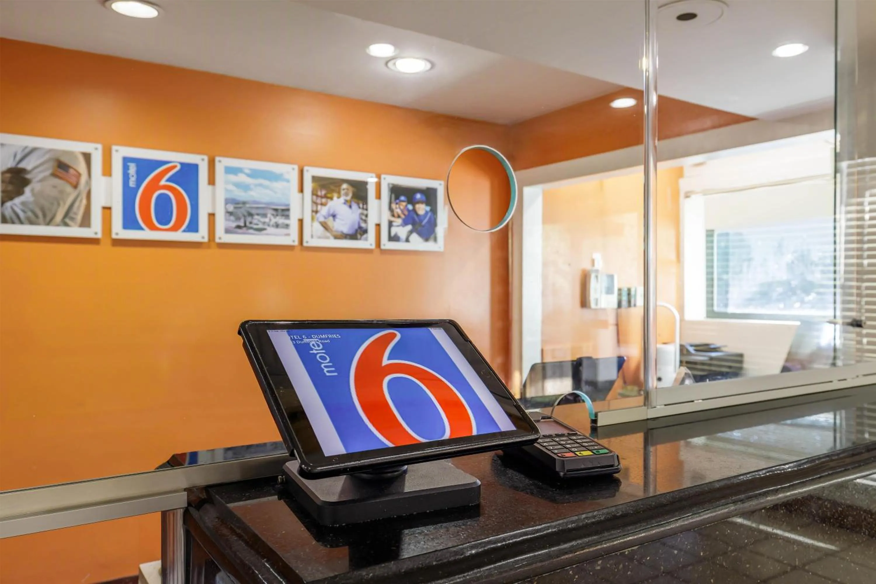 Lobby or reception in Motel 6-Dumfries, VA
