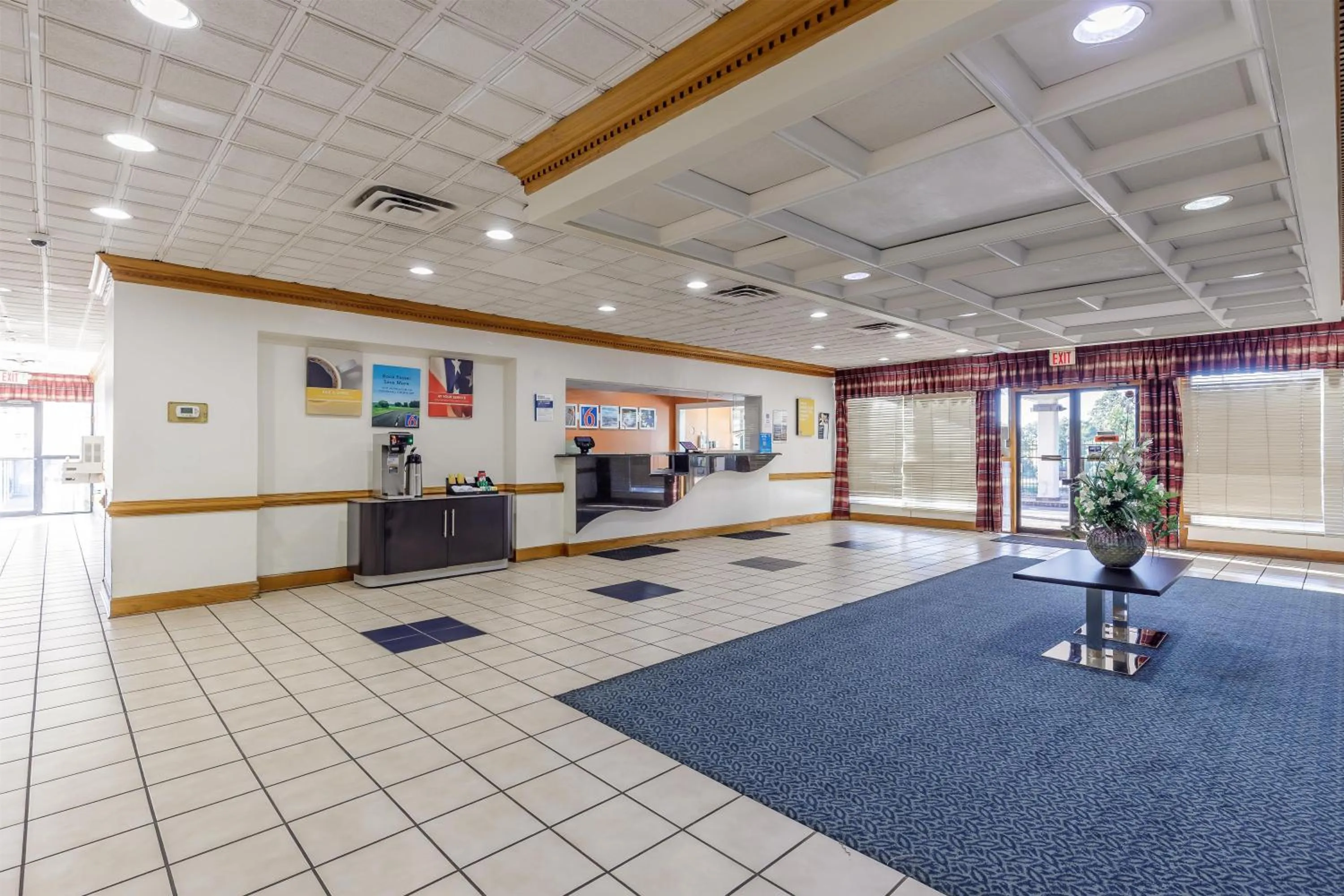 Lobby or reception in Motel 6-Dumfries, VA