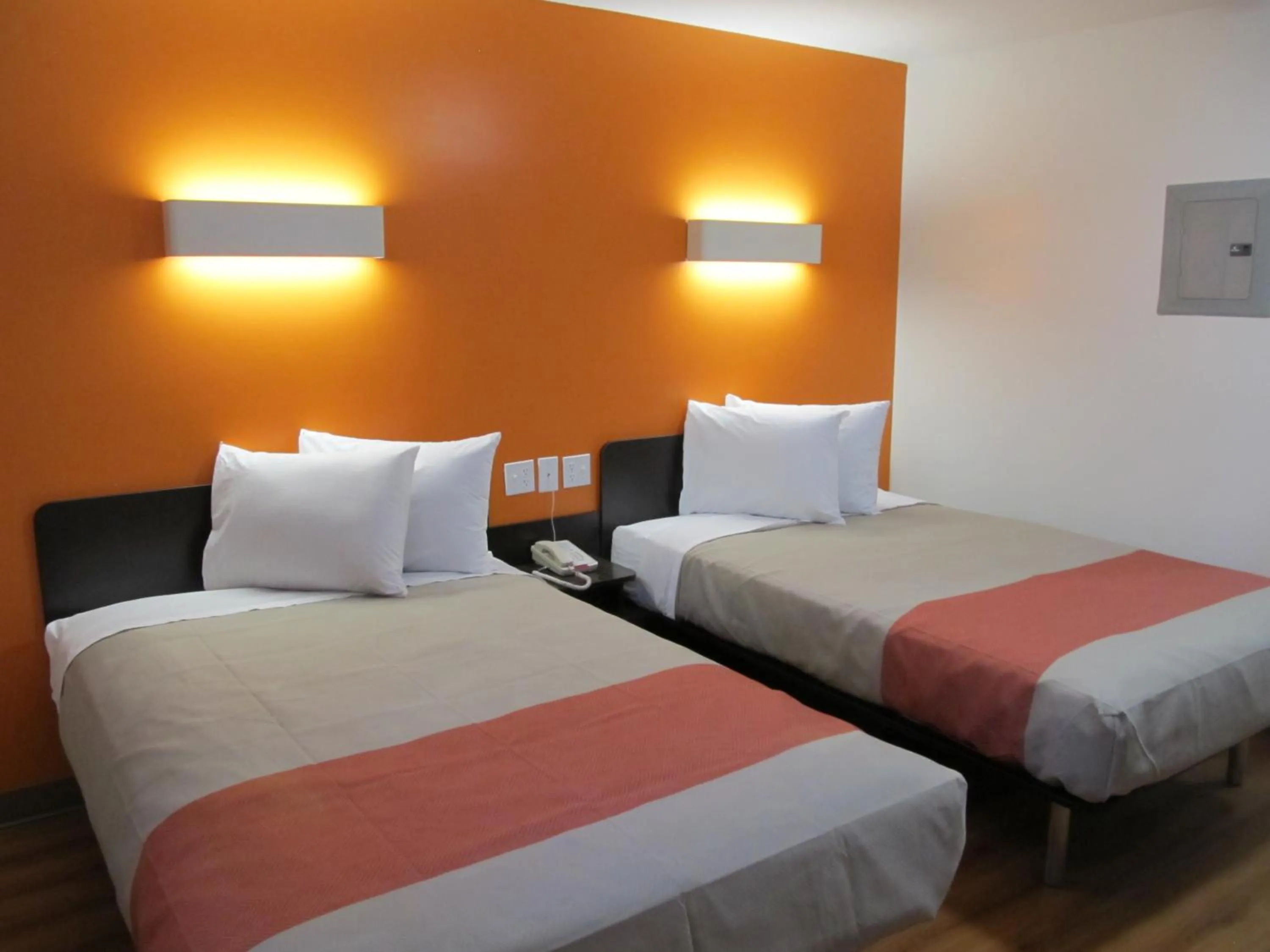 Bed in Motel 6-Augusta, GA - Fort Gordon