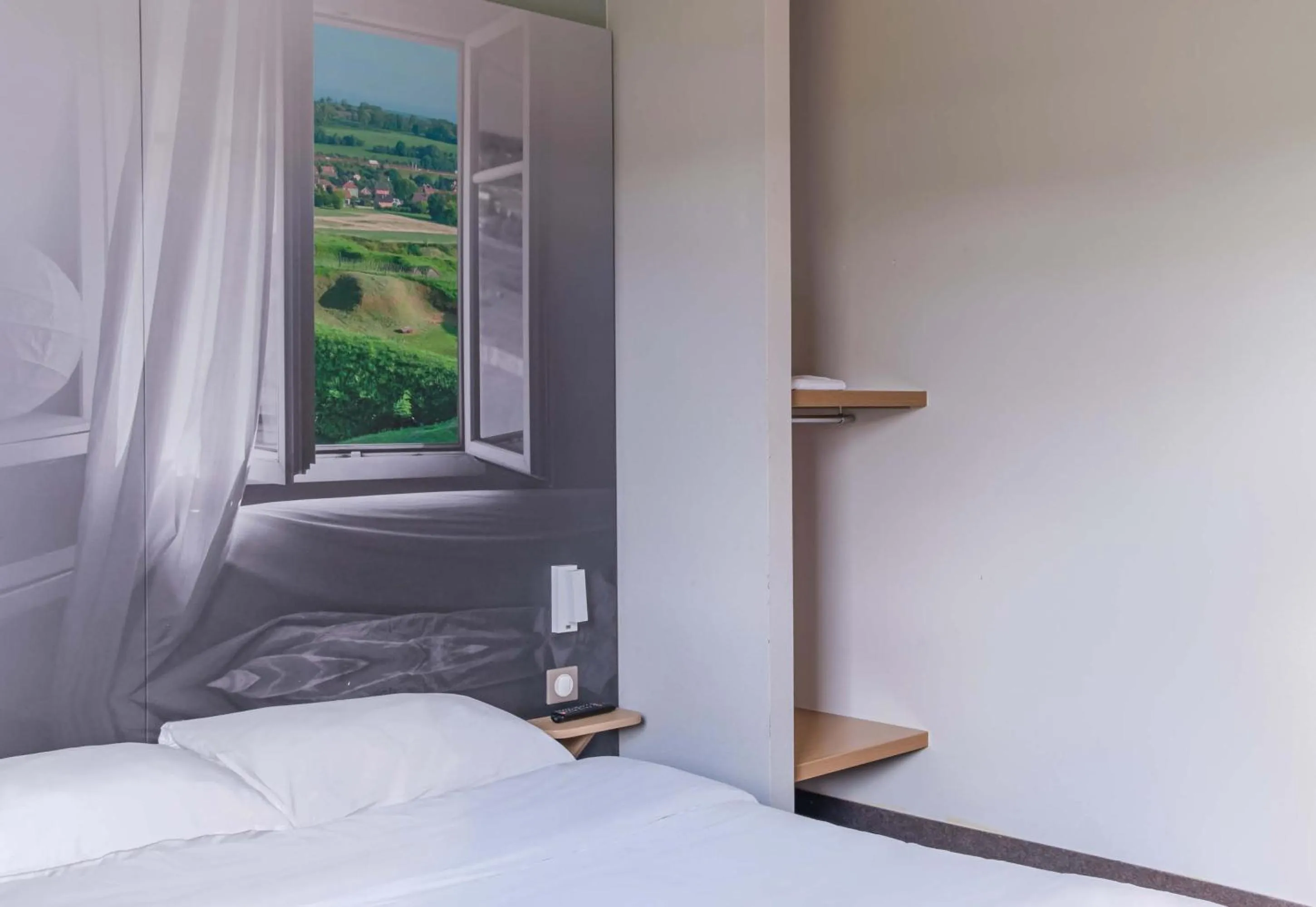 Bedroom, Bed in B&B HOTEL Belfort