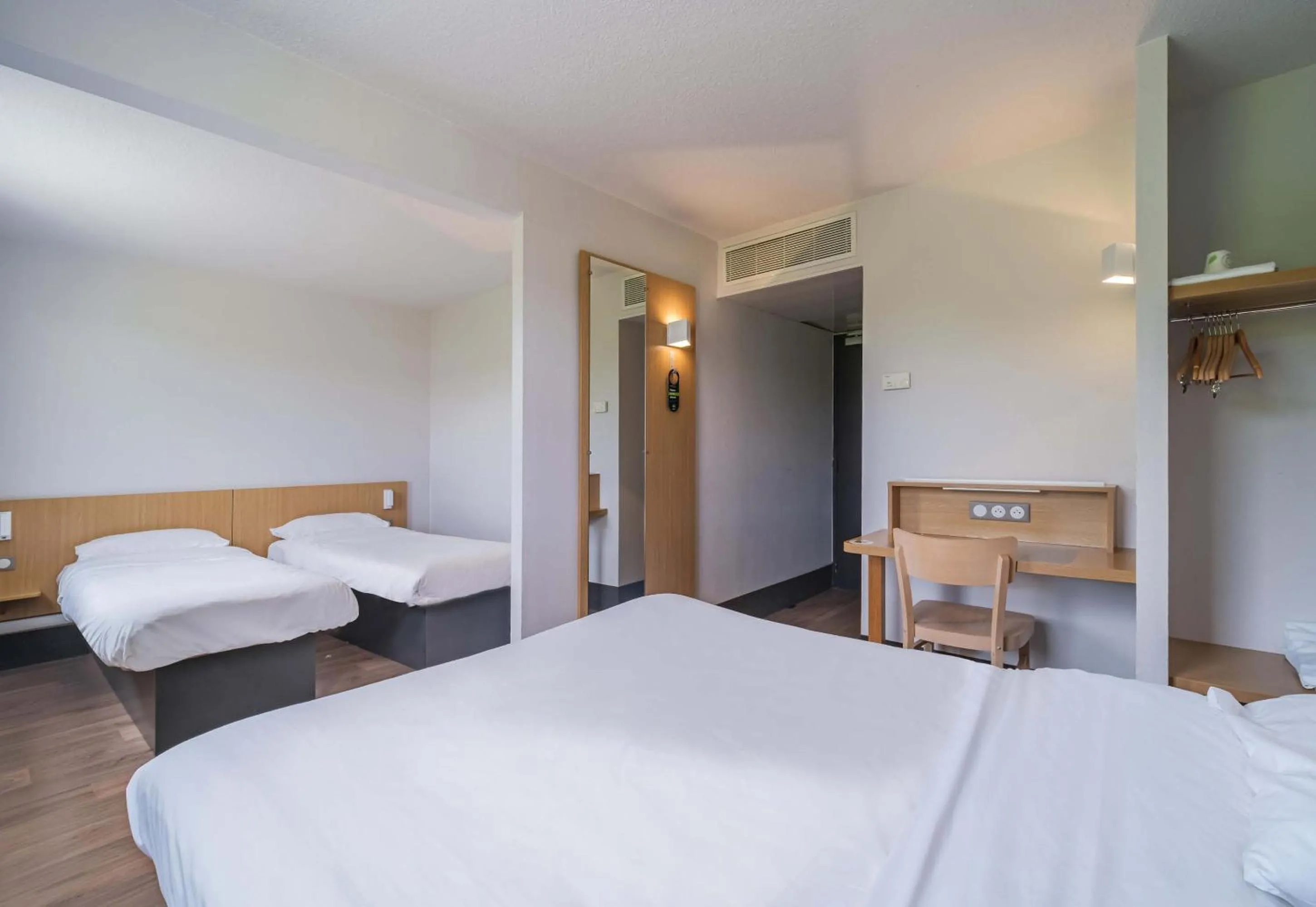 Bedroom, Bed in B&B HOTEL Belfort