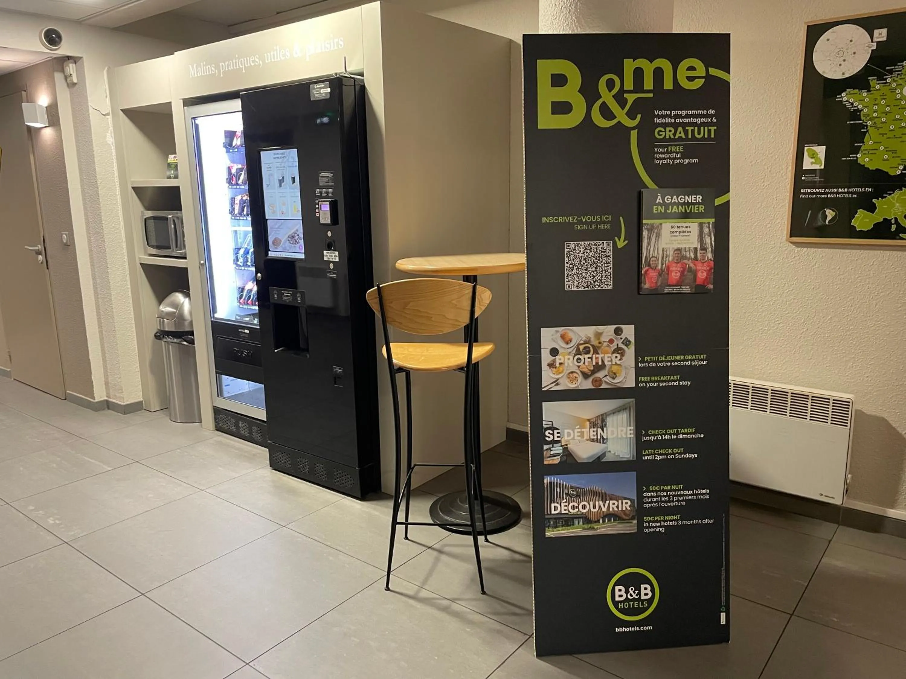 Lobby or reception in B&B HOTEL Metz Jouy Aux Arches