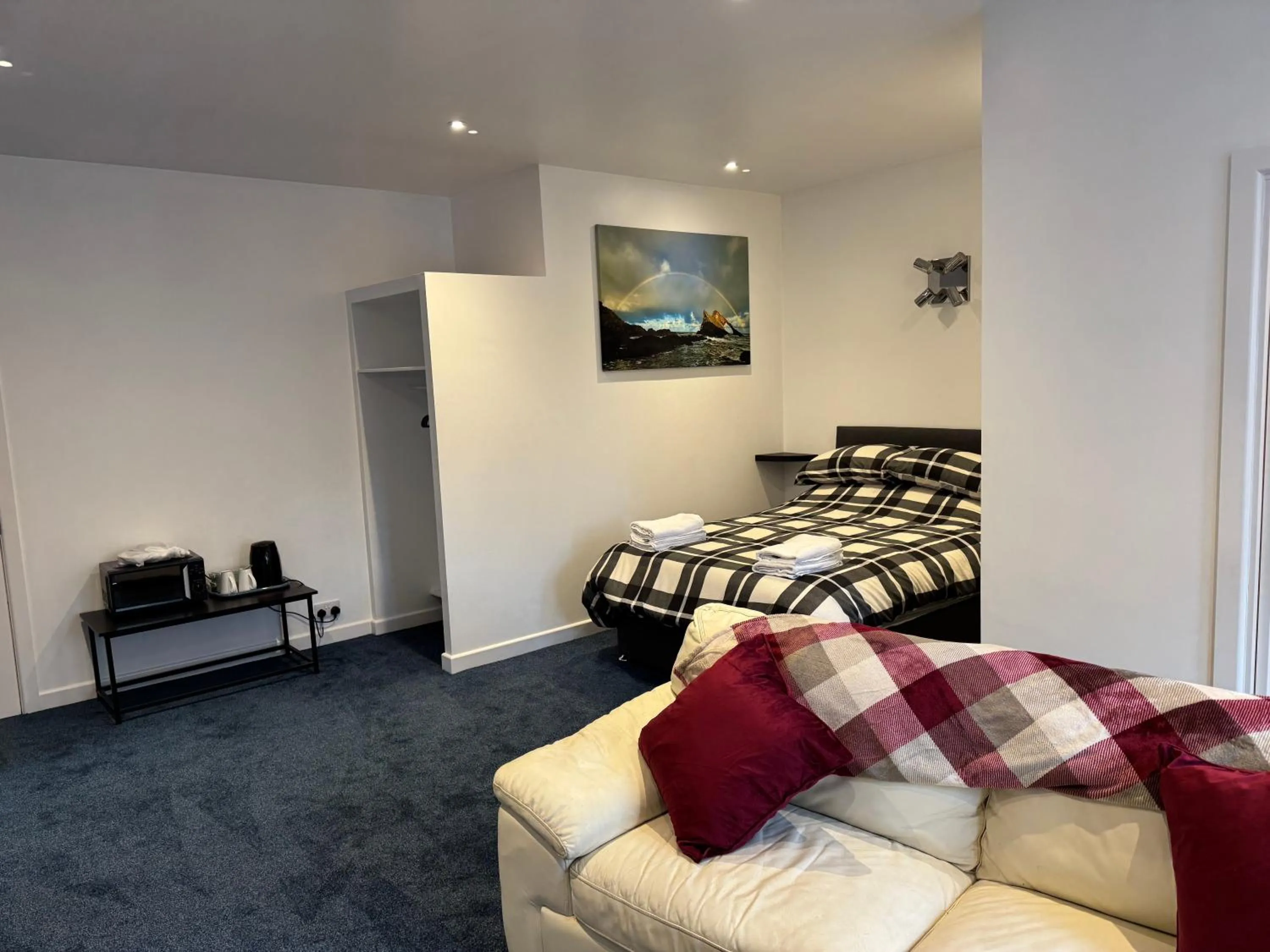 Bed in Grant Arms Hotel