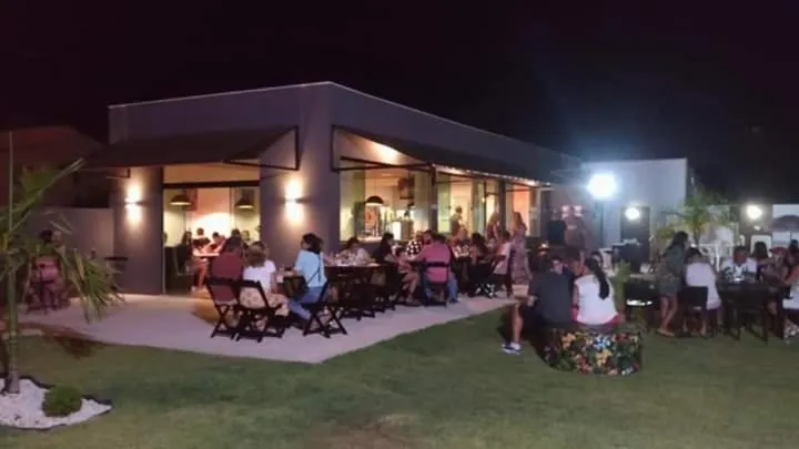 Restaurant/places to eat in Pousada Porto Prime