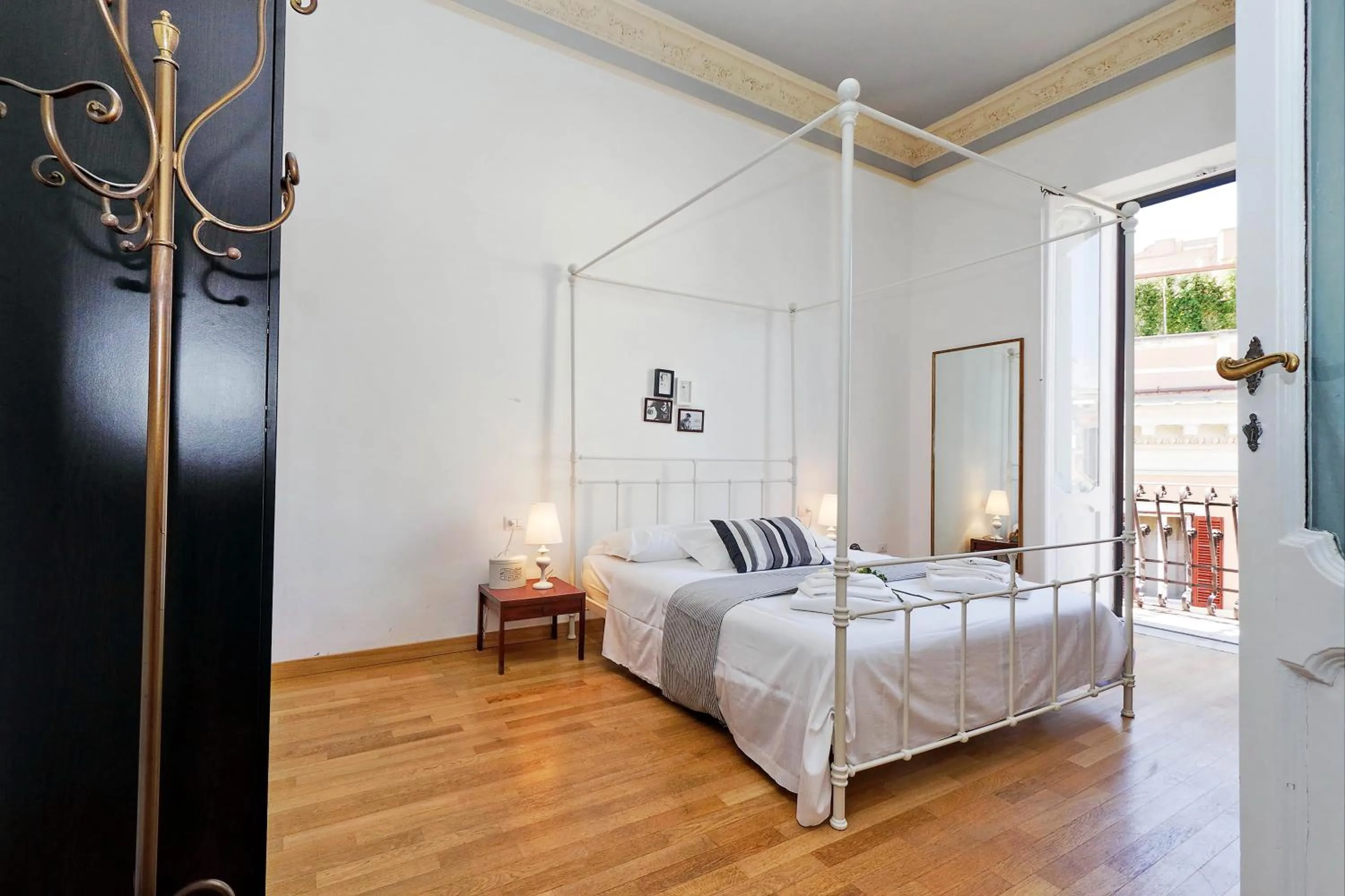 Bedroom, Bed in Spagna Penthouse