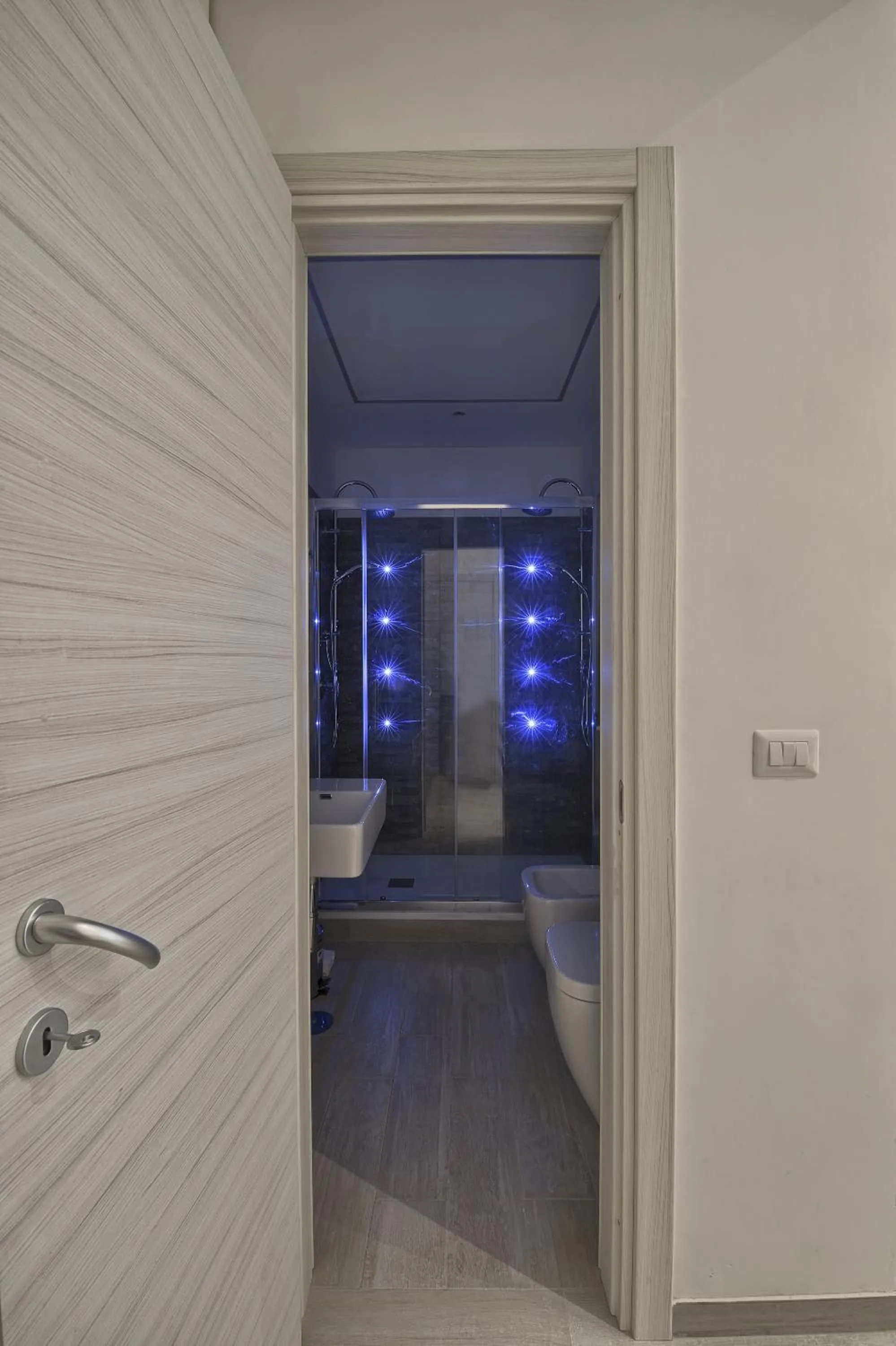 Bathroom in Vatican Tourist Inn